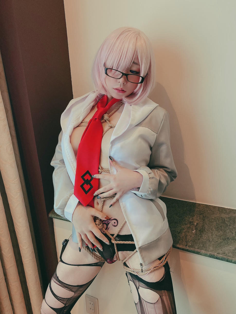 林檎蜜纪Cosplayer-HERESYNO_1.007 CH30 サポート先の極悪スケベカルデアで [186P4V-234MB]_第2集