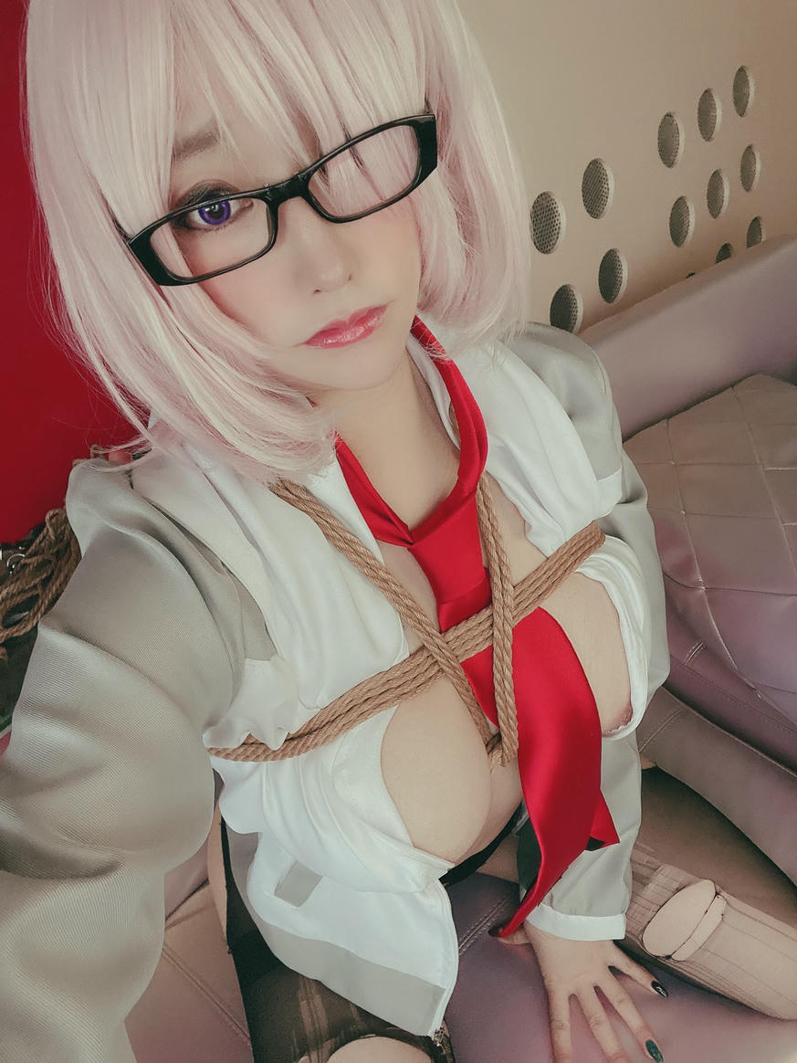 林檎蜜纪Cosplayer-HERESYNO_1.007 CH30 サポート先の極悪スケベカルデアで [186P4V-234MB]_第1集