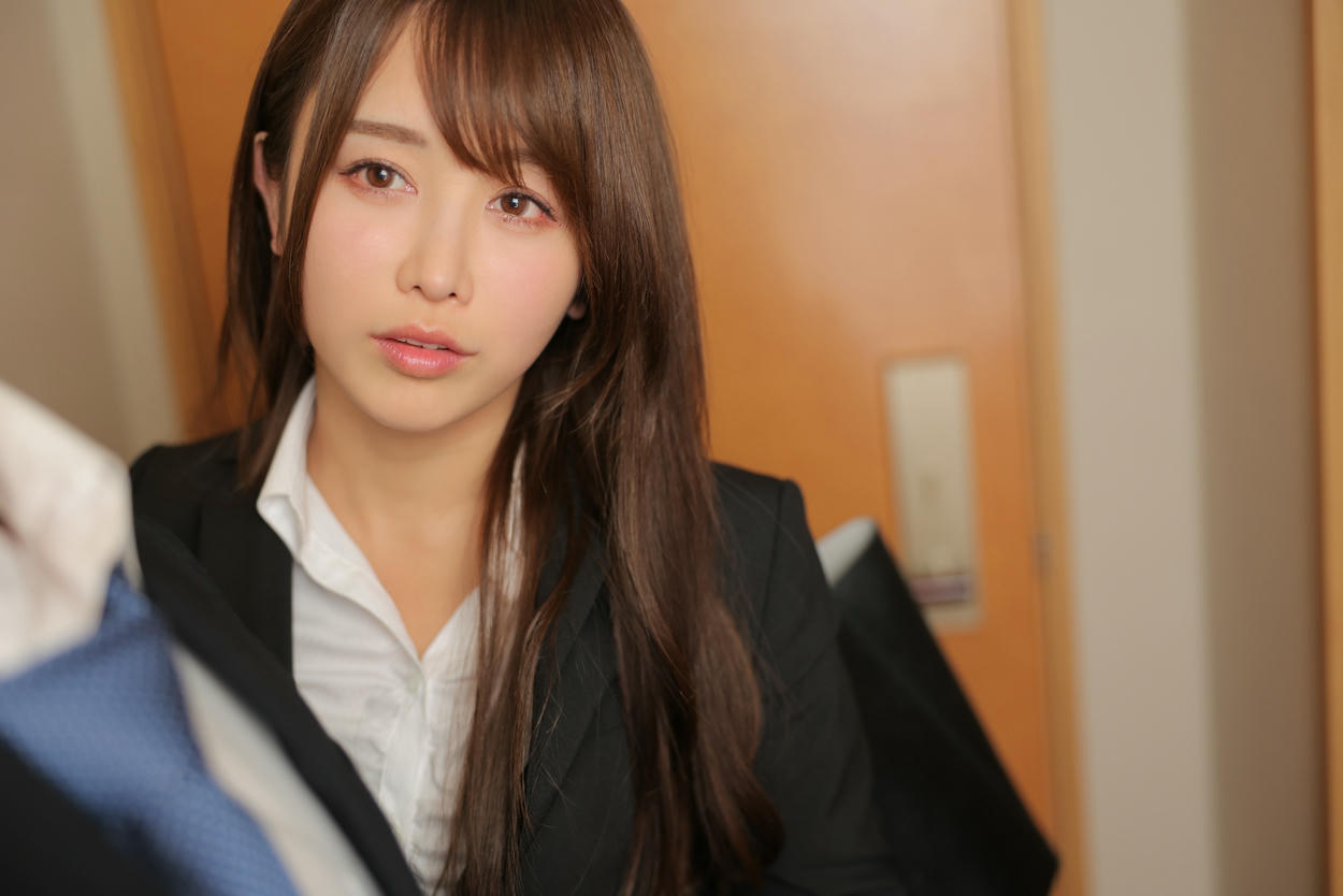 日本coser-193iKkyu3-いくみ NO.037 iKkyu3(いくみ) いくみ先輩とまさかの相部屋宿泊 [234P 243MB]_第10集