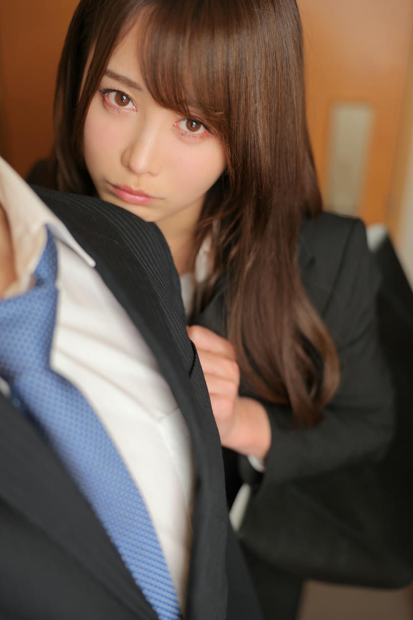 日本coser-193iKkyu3-いくみ NO.037 iKkyu3(いくみ) いくみ先輩とまさかの相部屋宿泊 [234P 243MB]_第10集