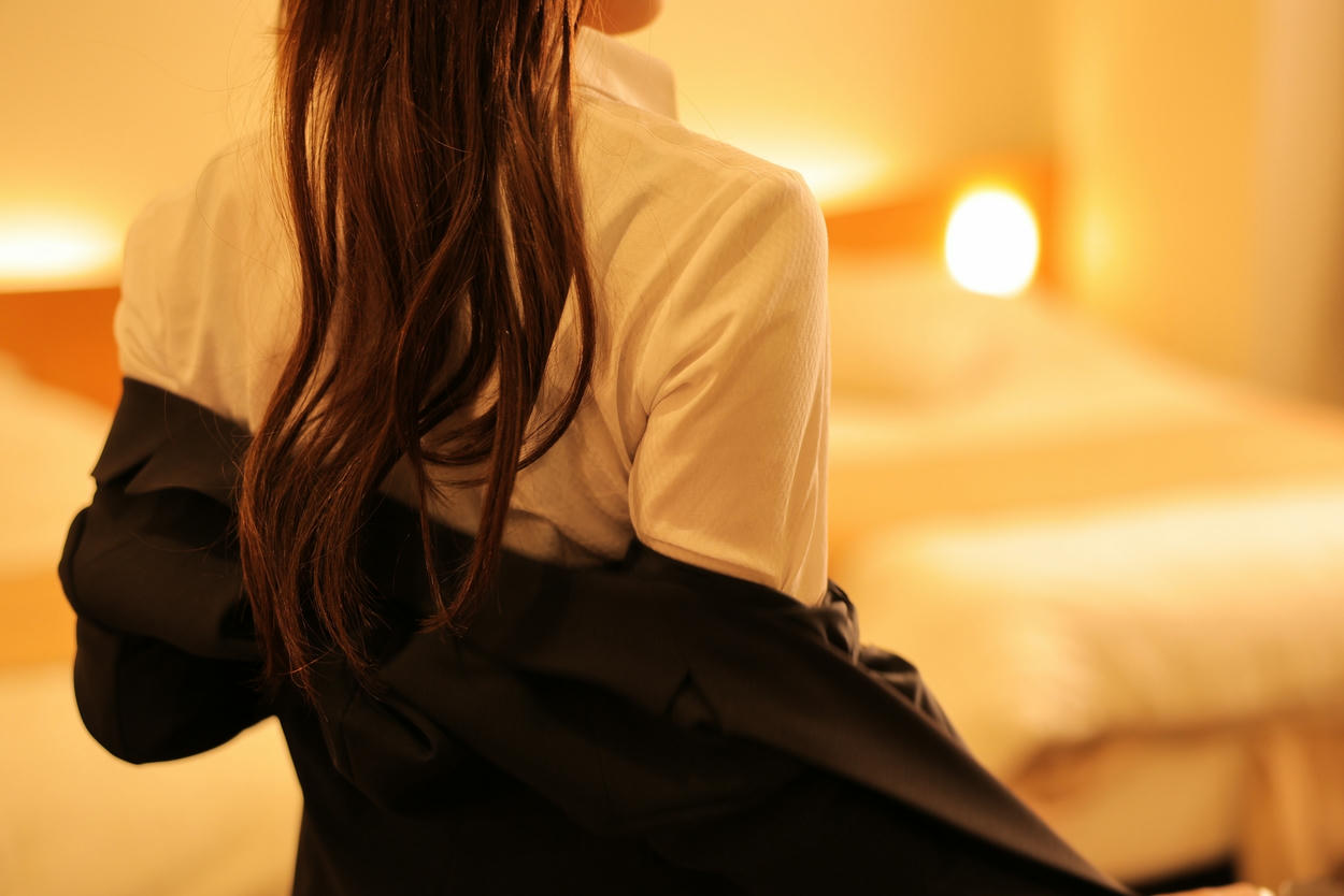 日本coser-193iKkyu3-いくみ NO.037 iKkyu3(いくみ) いくみ先輩とまさかの相部屋宿泊 [234P 243MB]_第4集