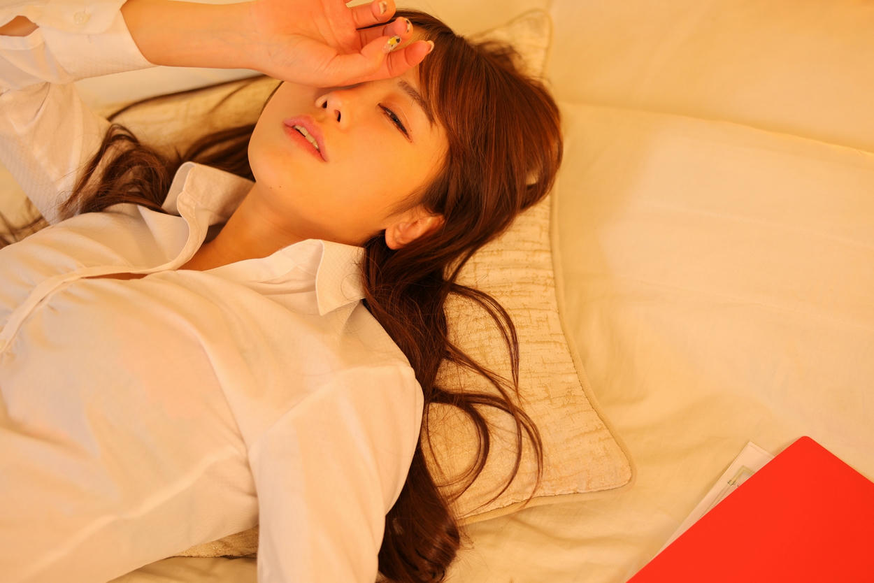 日本coser-193iKkyu3-いくみ NO.037 iKkyu3(いくみ) いくみ先輩とまさかの相部屋宿泊 [234P 243MB]_第5集