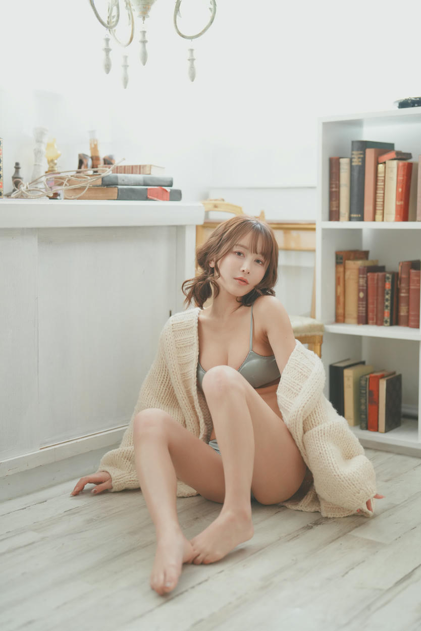 日本coser-193iKkyu3-いくみ-[2023.05.06] Relaxing Lingerie💓_第1集