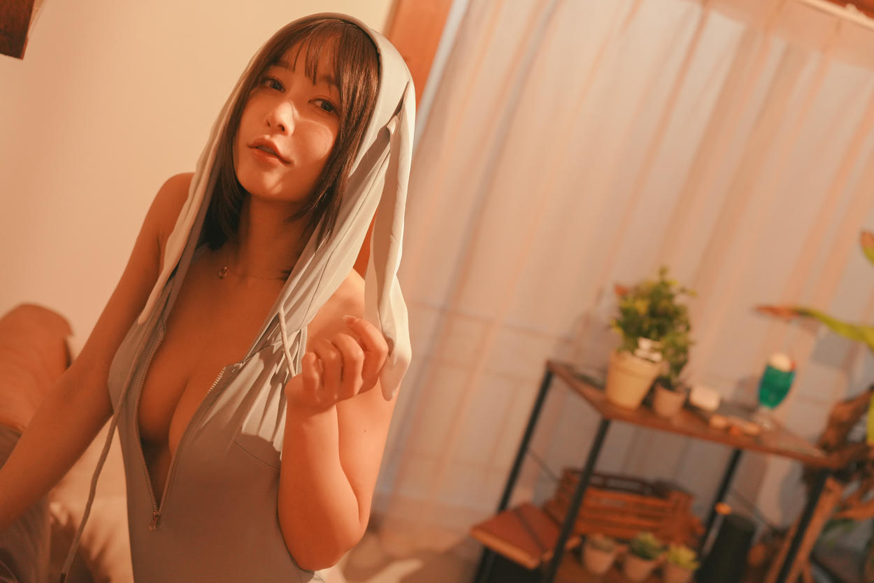 鏃ユ湰coser-193iKkyu3-銇勩亸銇?[2023.07.23] Bunny Hoodie馃惏馃尰_绗?闆? title=