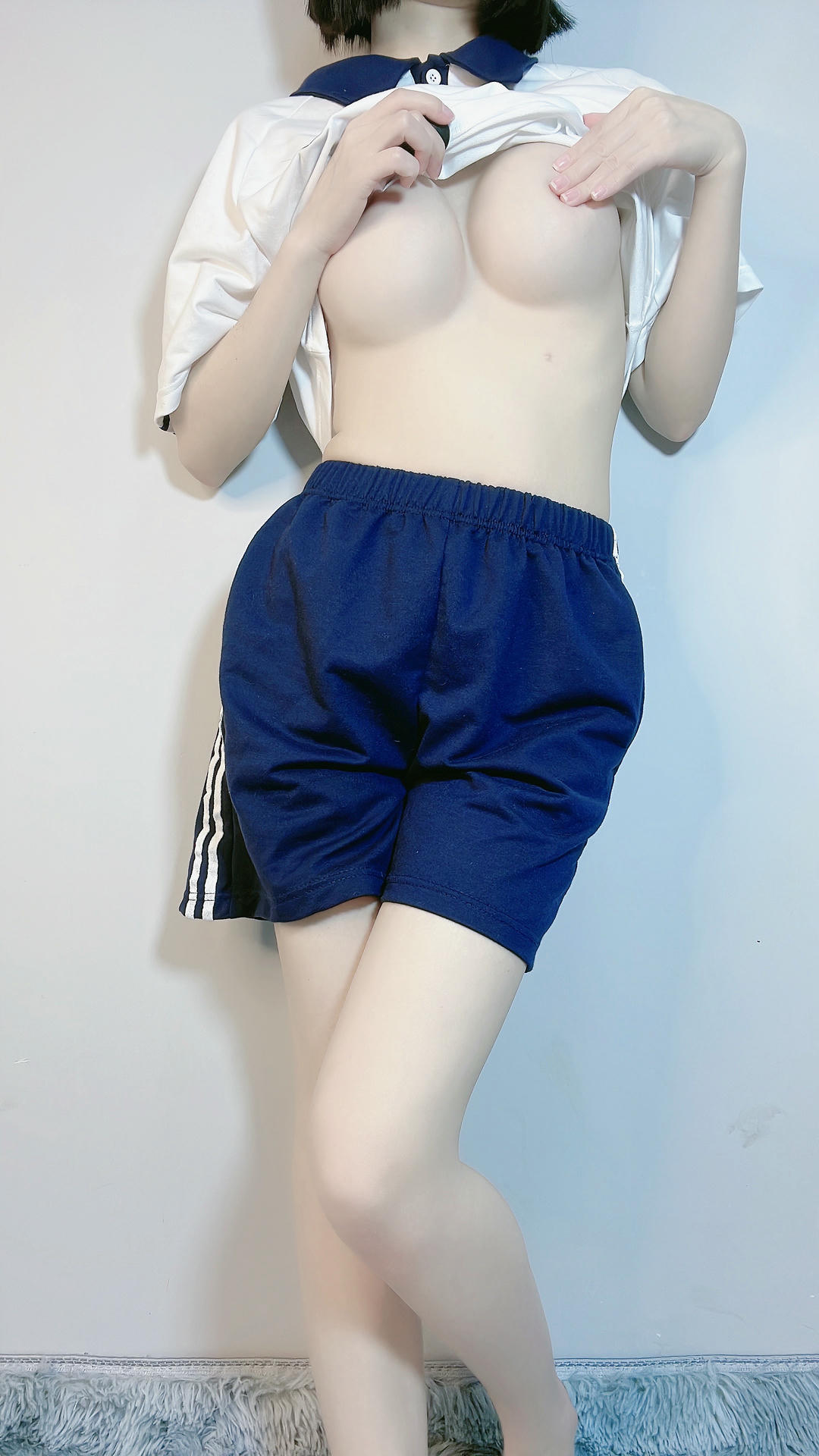 鹿八岁 NO.001 不良学妹 [34P 64MB]_第1集