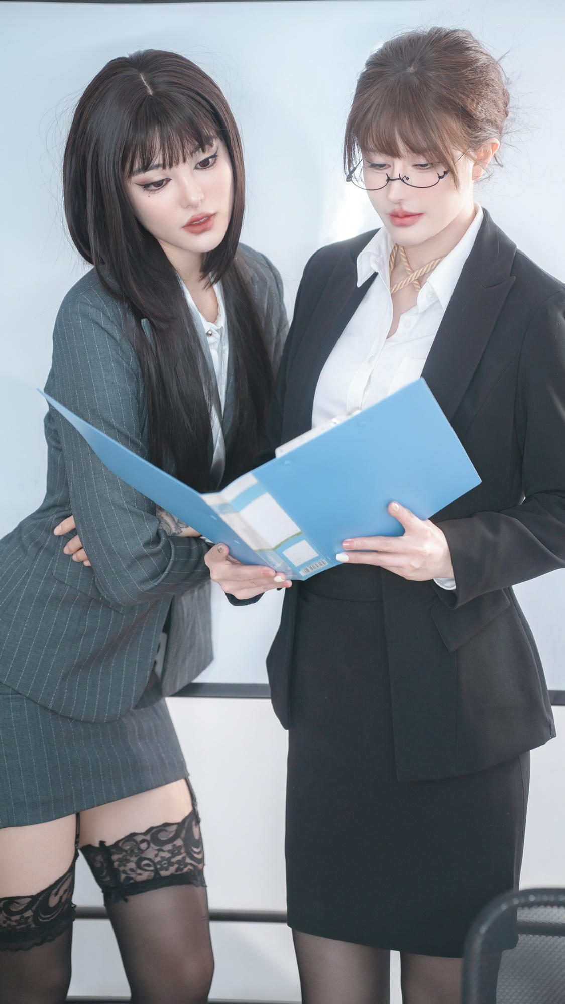 鹿八岁 NO.013 女上司和女下属 [70P 3V1.01G]-双人百合_第1集