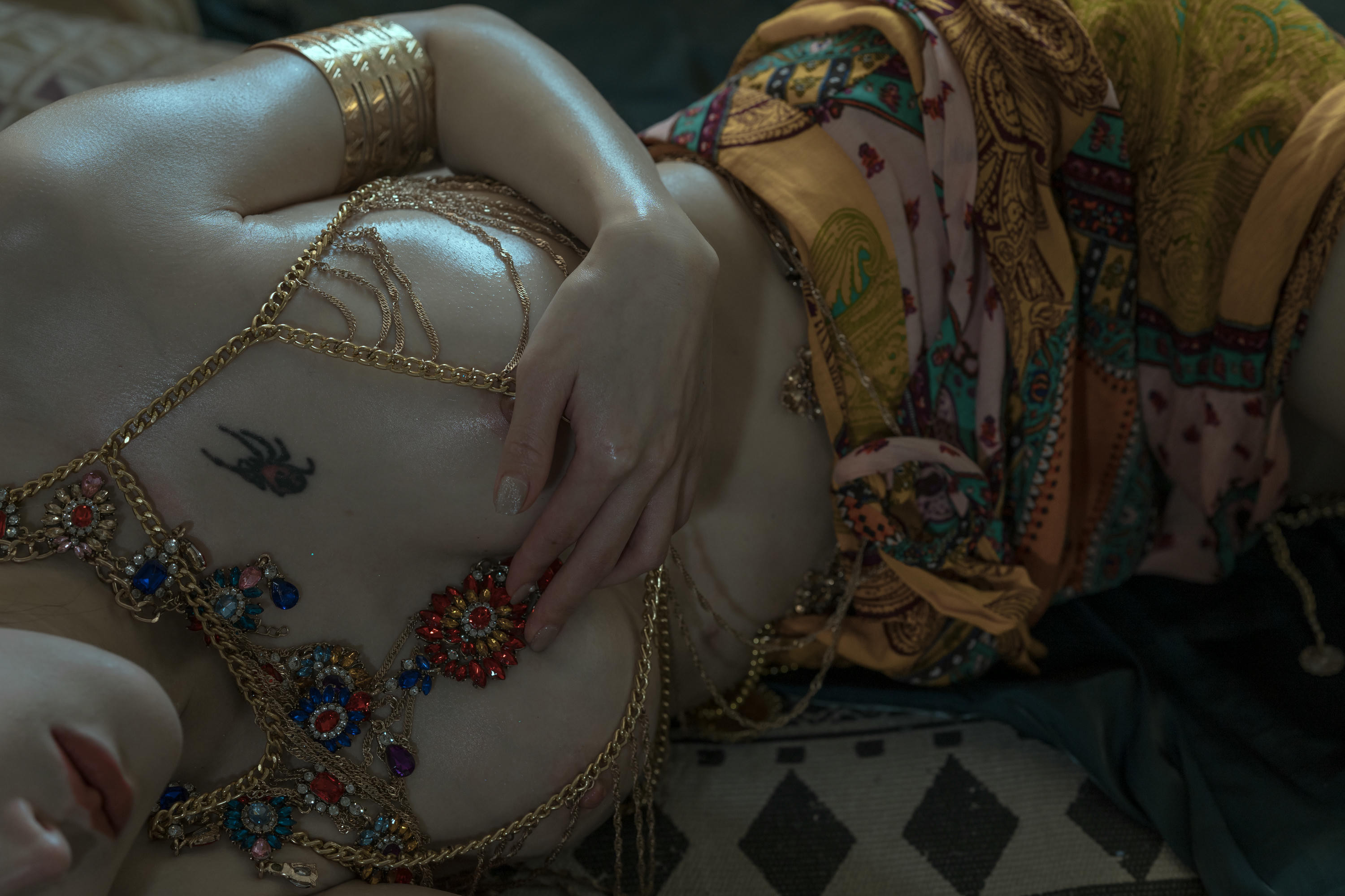 鹿八岁 NO.002 异域少女 [43P 402MB]_第2集