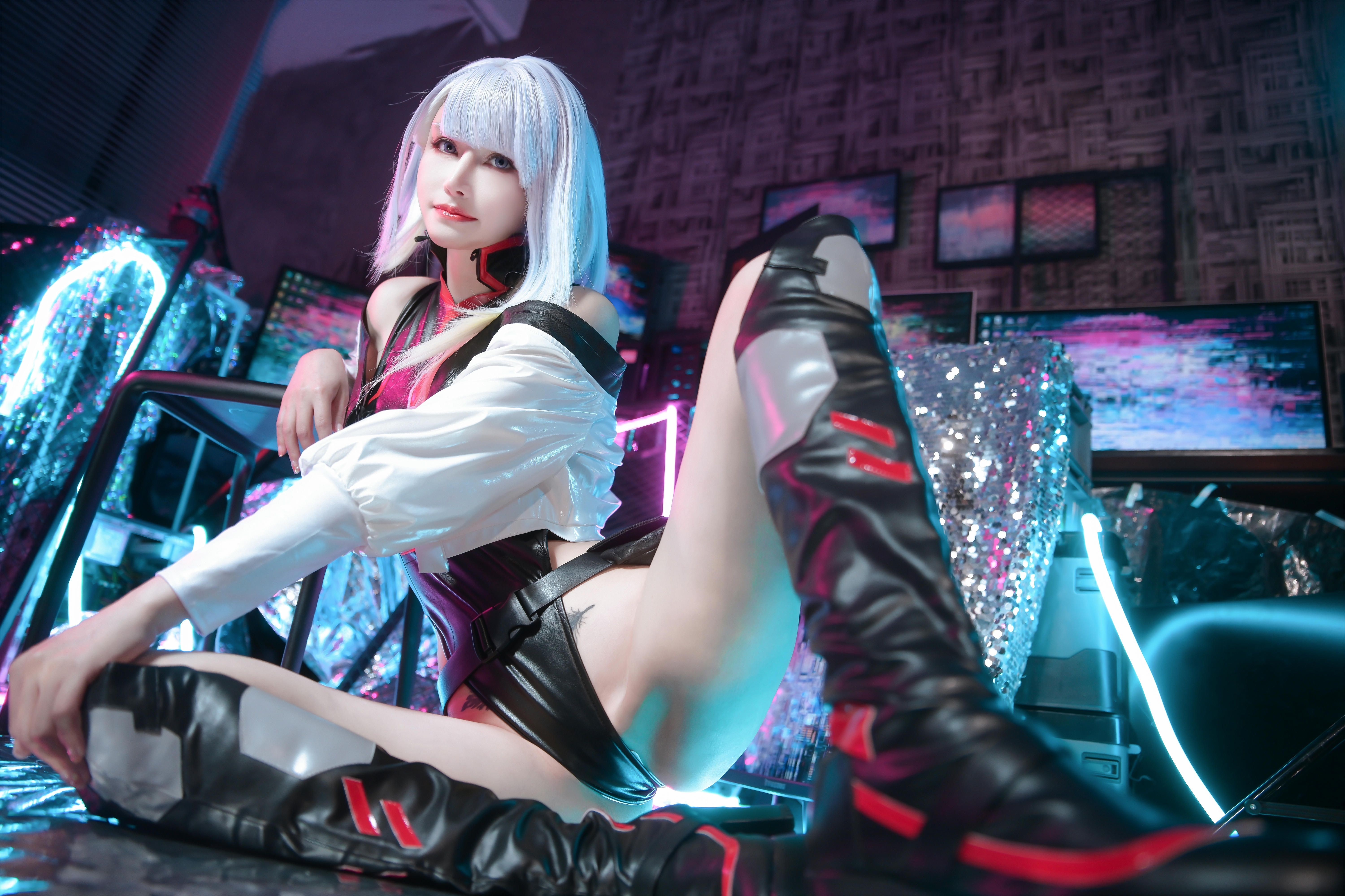 鹿八岁 NO.021 赛博朋克：边缘行者 露西 [60P1V-1.62GB]_第1集