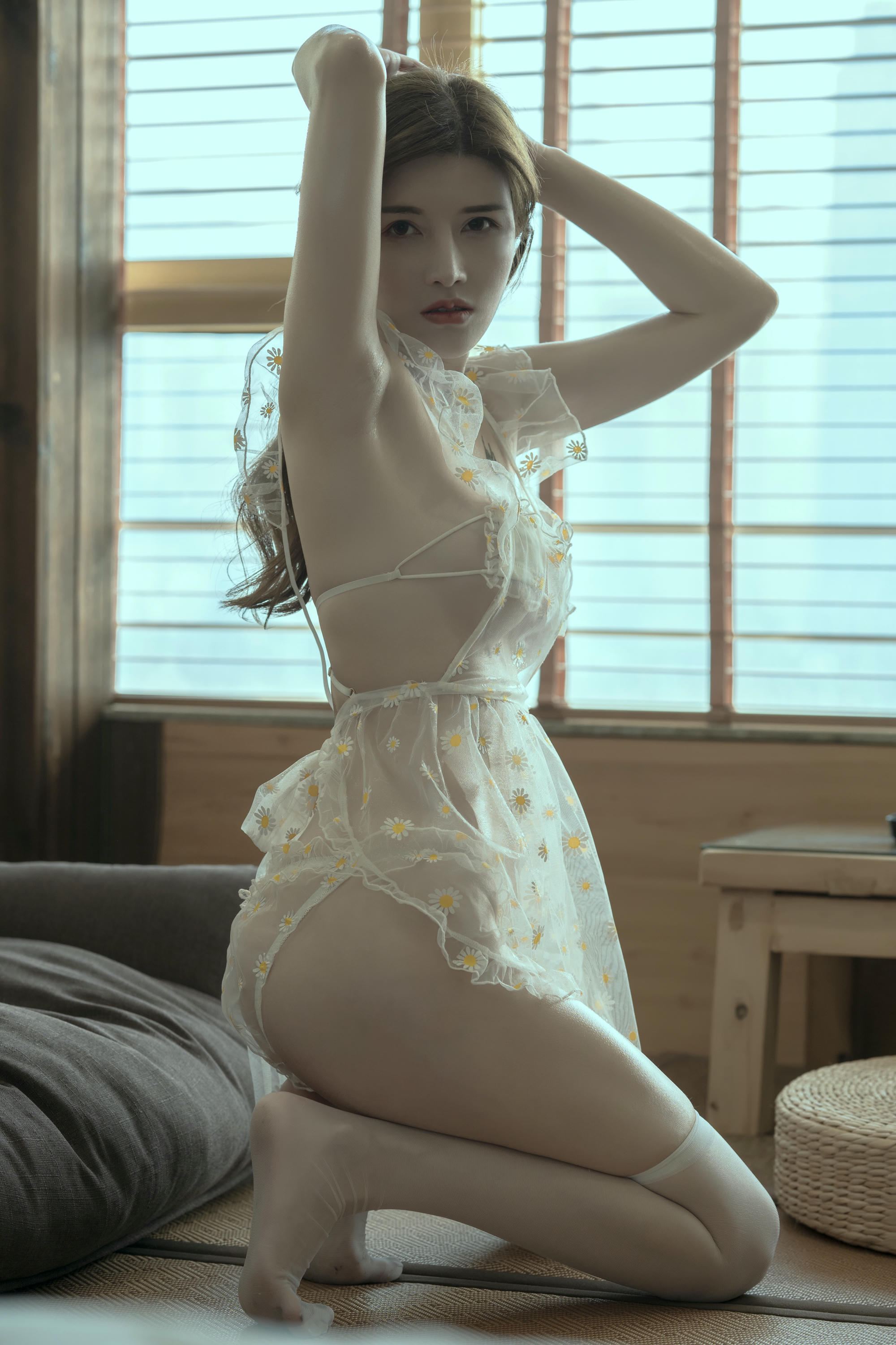 鹿八岁 NO.003 小雏菊 透视网纱内衣 [40P+1V／557MB]_第1集