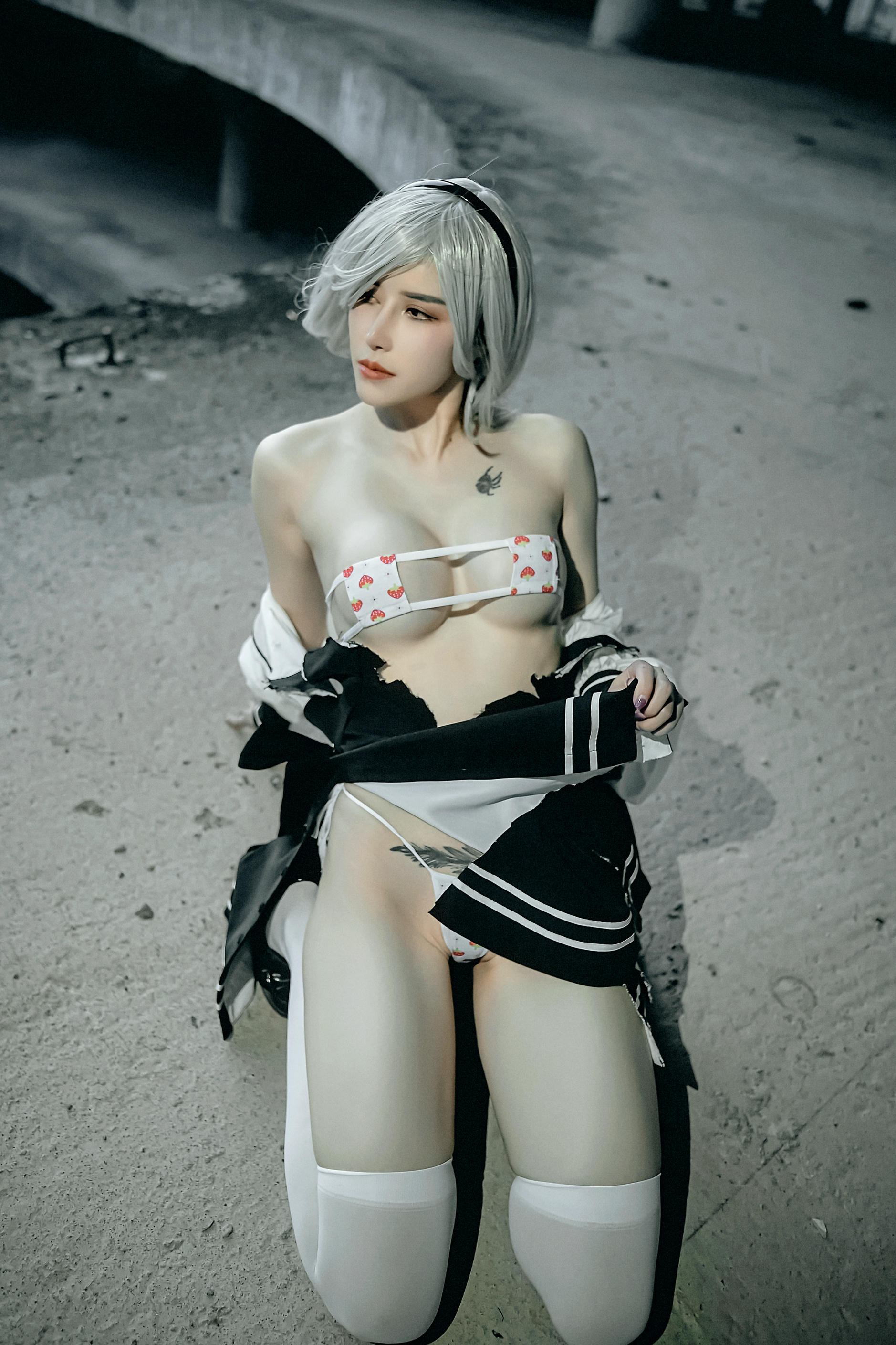 鹿八岁 NO.031 废墟尼尔2B [33P1V-480MB]_第1集