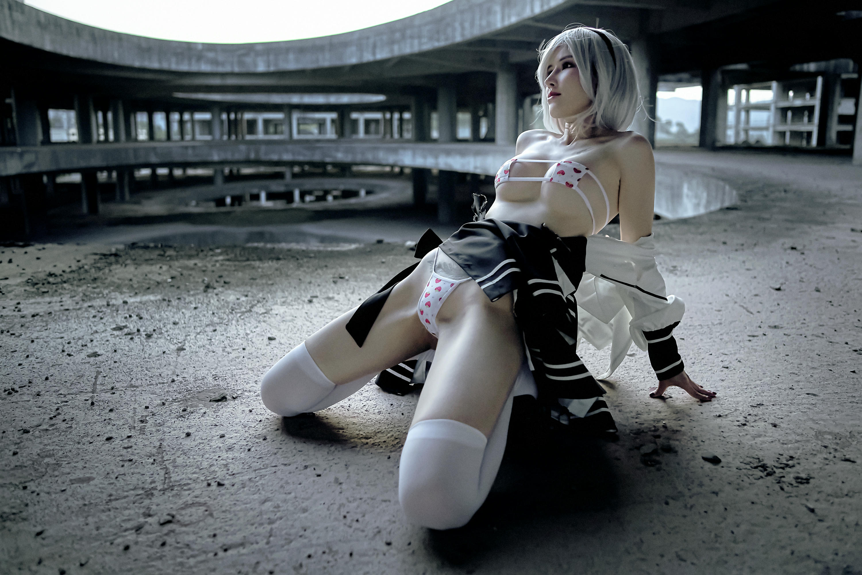 鹿八岁 NO.031 废墟尼尔2B [33P1V-480MB]_第1集