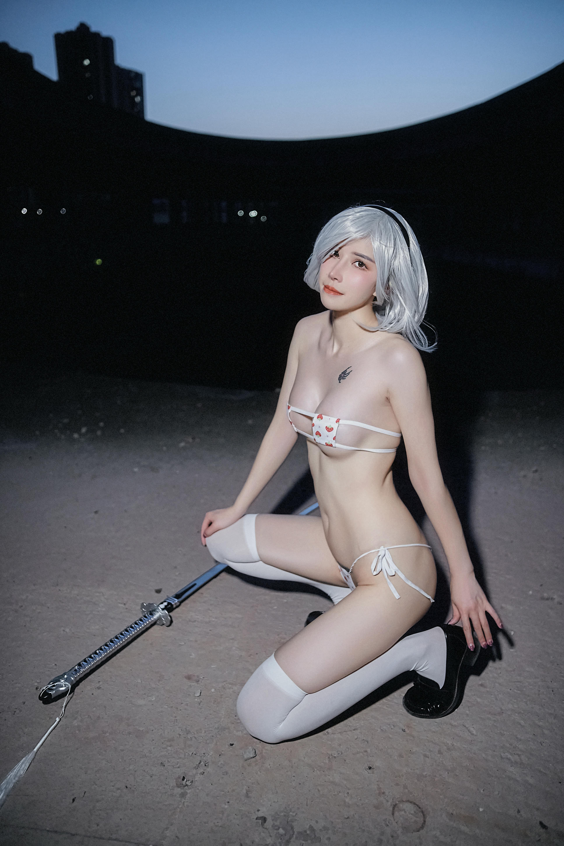 鹿八岁 NO.031 废墟尼尔2B [33P1V-480MB]_第1集