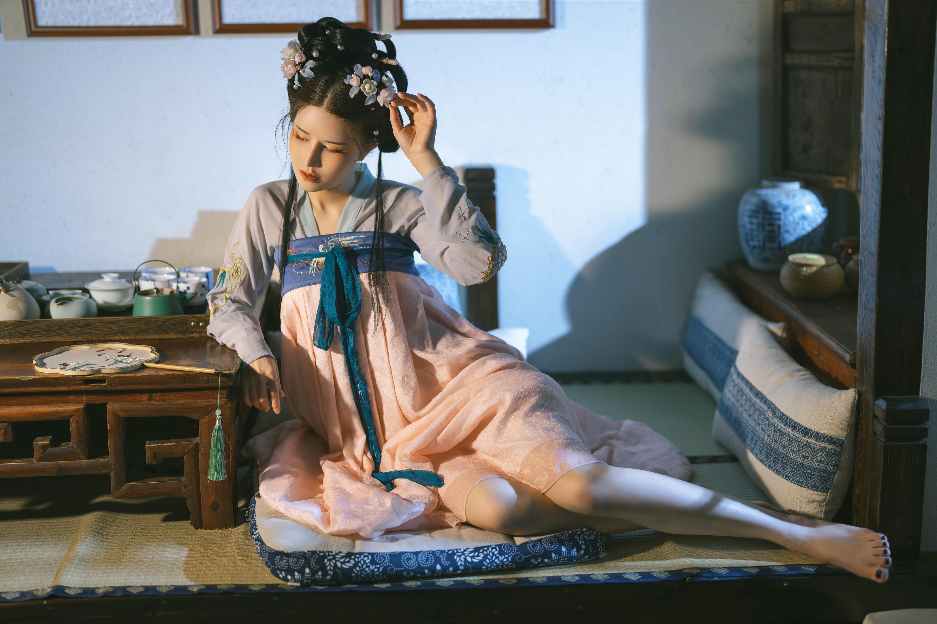 鹿八岁 NO.004 汉服 [60P1V 2.98GB]_第1集