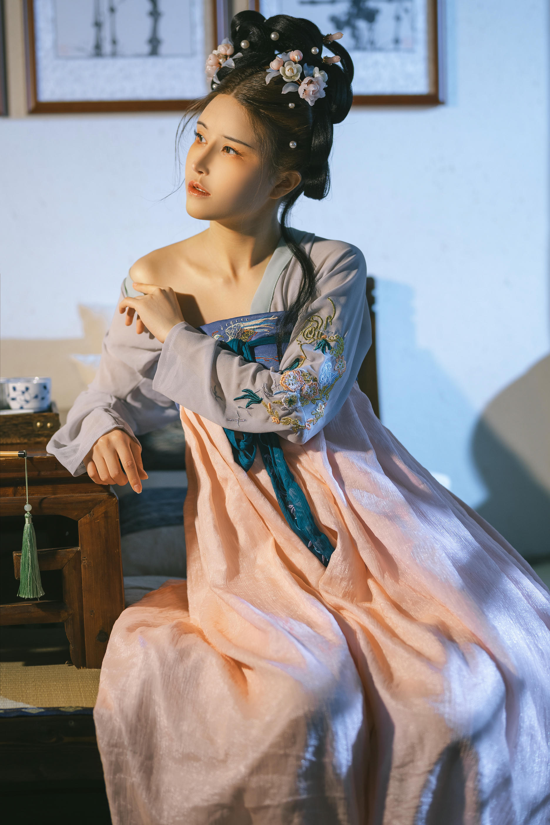 鹿八岁 NO.004 汉服 [60P1V 2.98GB]_第1集