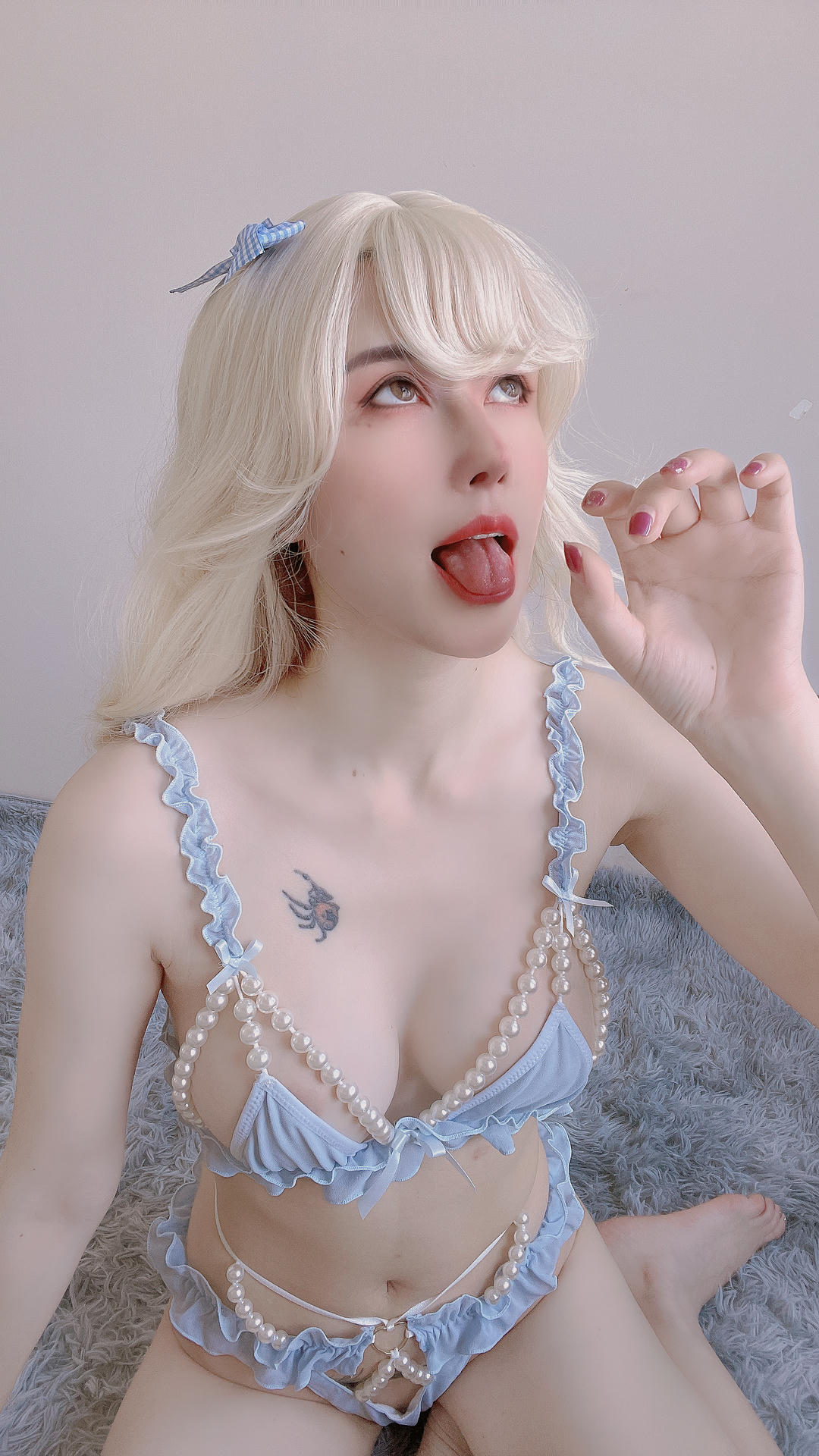 鹿八岁 NO.038 金发可爱女孩 [39P1V-1.52GB]_第1集