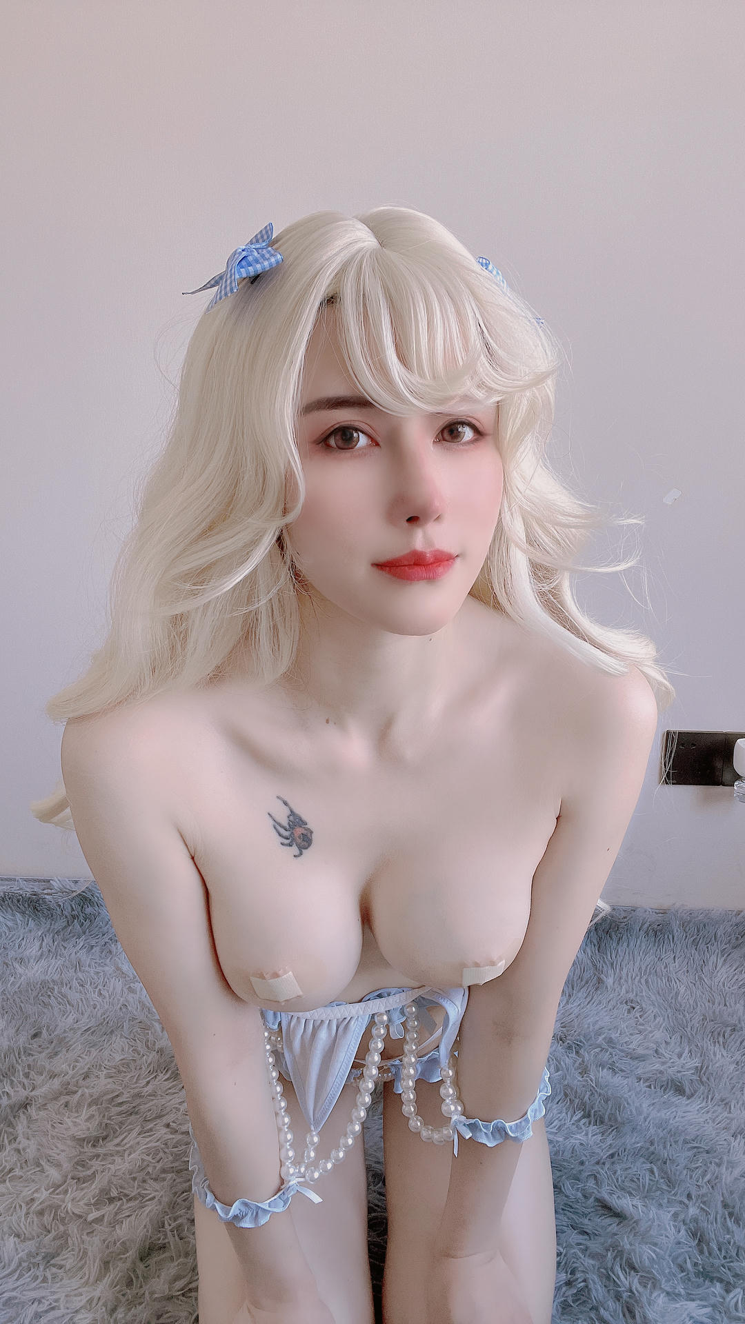 鹿八岁 NO.038 金发可爱女孩 [39P1V-1.52GB]_第2集