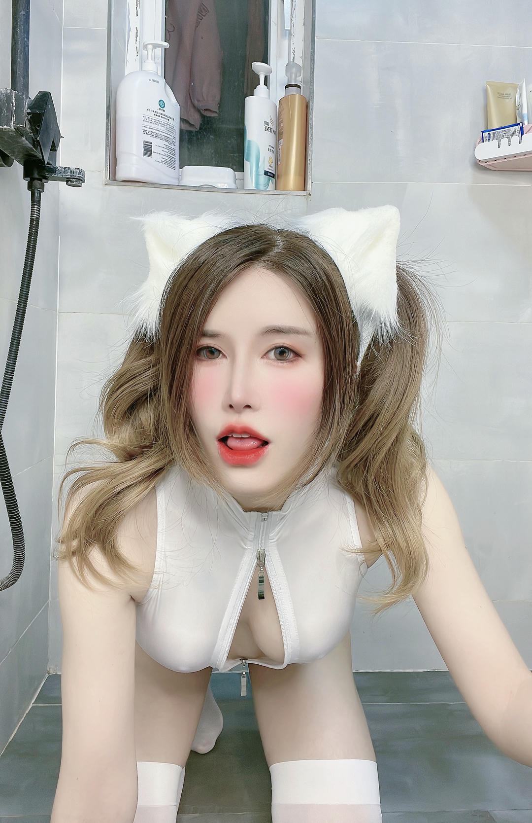 鹿八岁 NO.050 一起共浴吗 [52P-246MB]_第1集