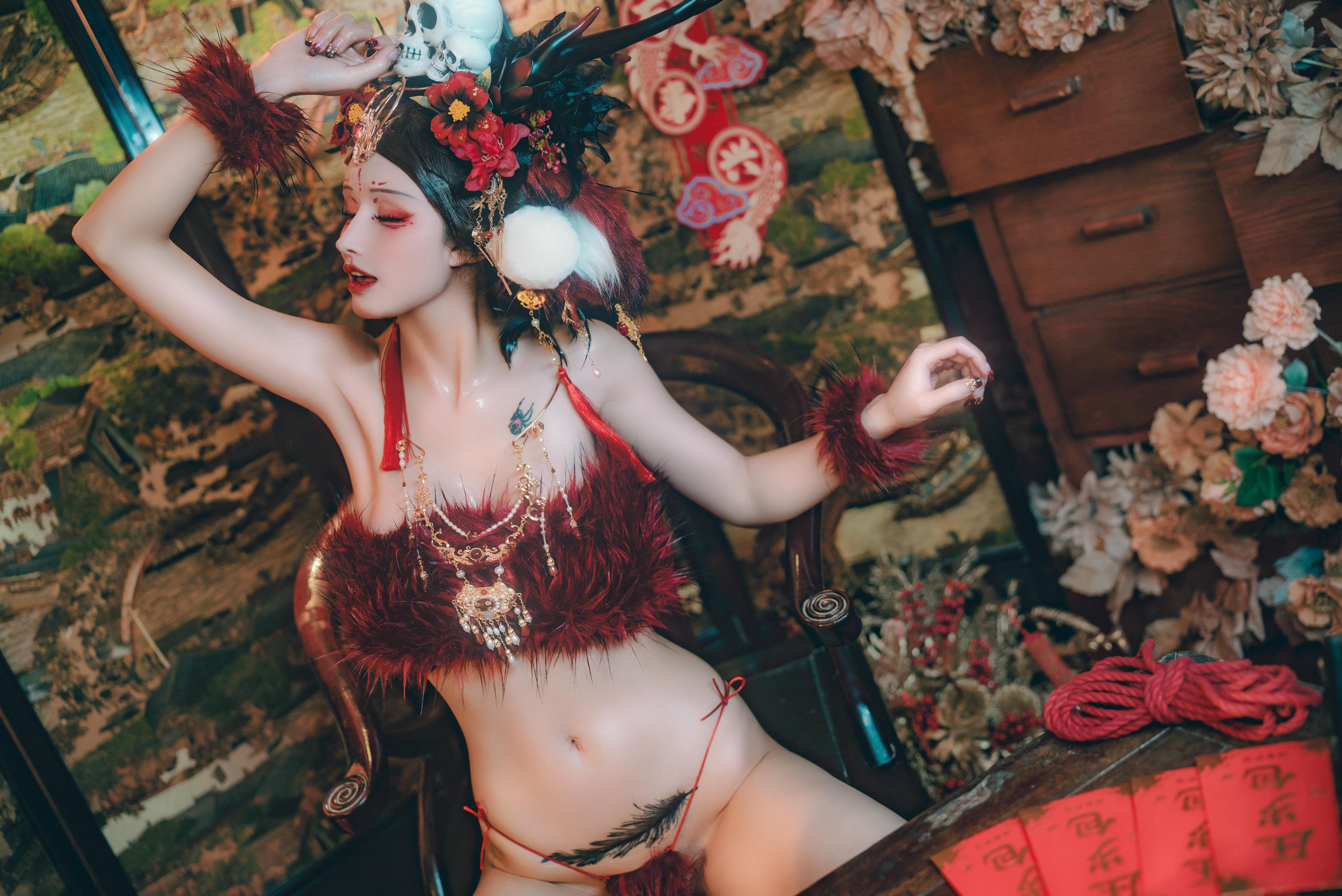 鹿八岁 NO.061 闯进我家的凶凶年兽[120P-788.5M]_第2集