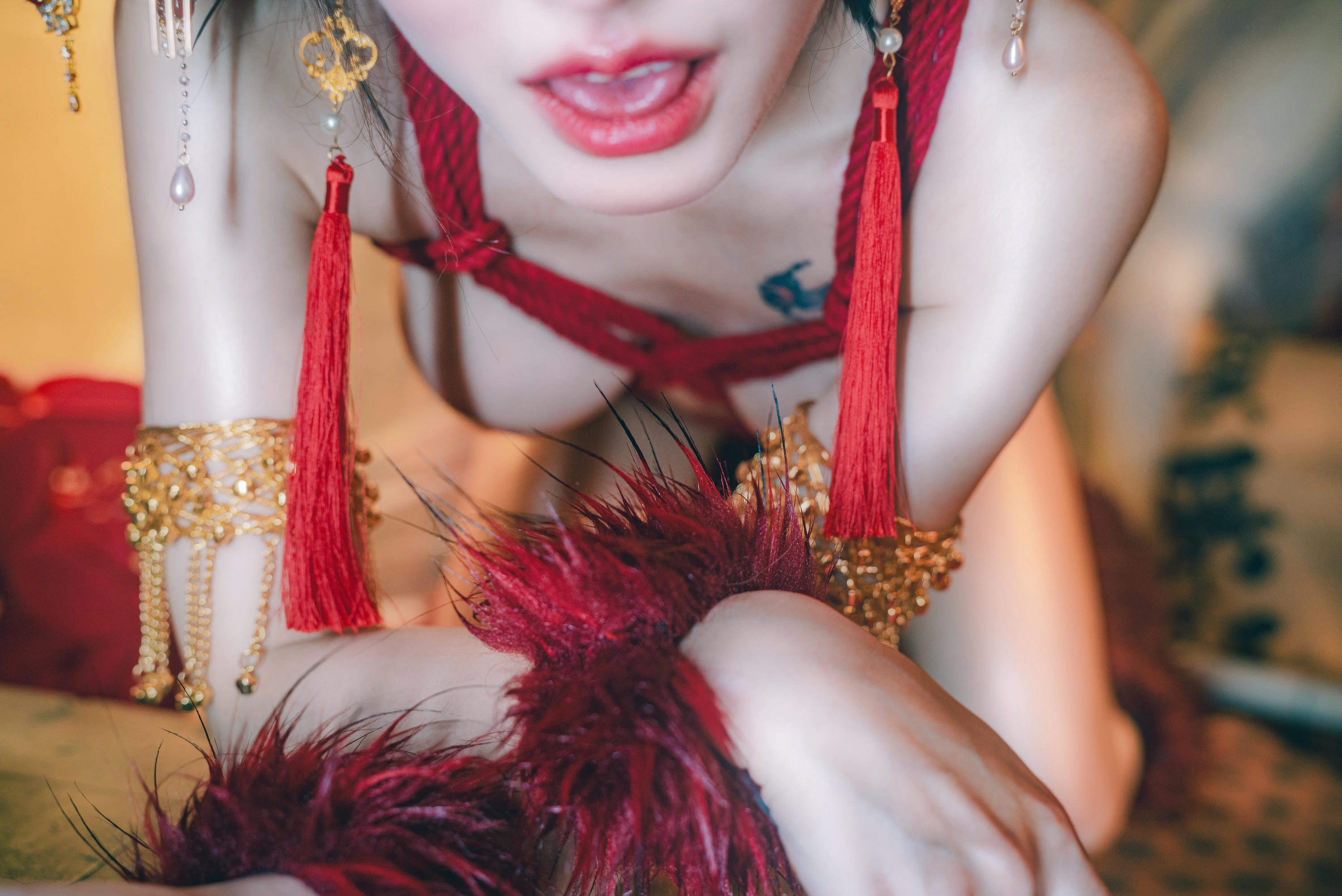 鹿八岁 NO.061 闯进我家的凶凶年兽[120P-788.5M]_第4集