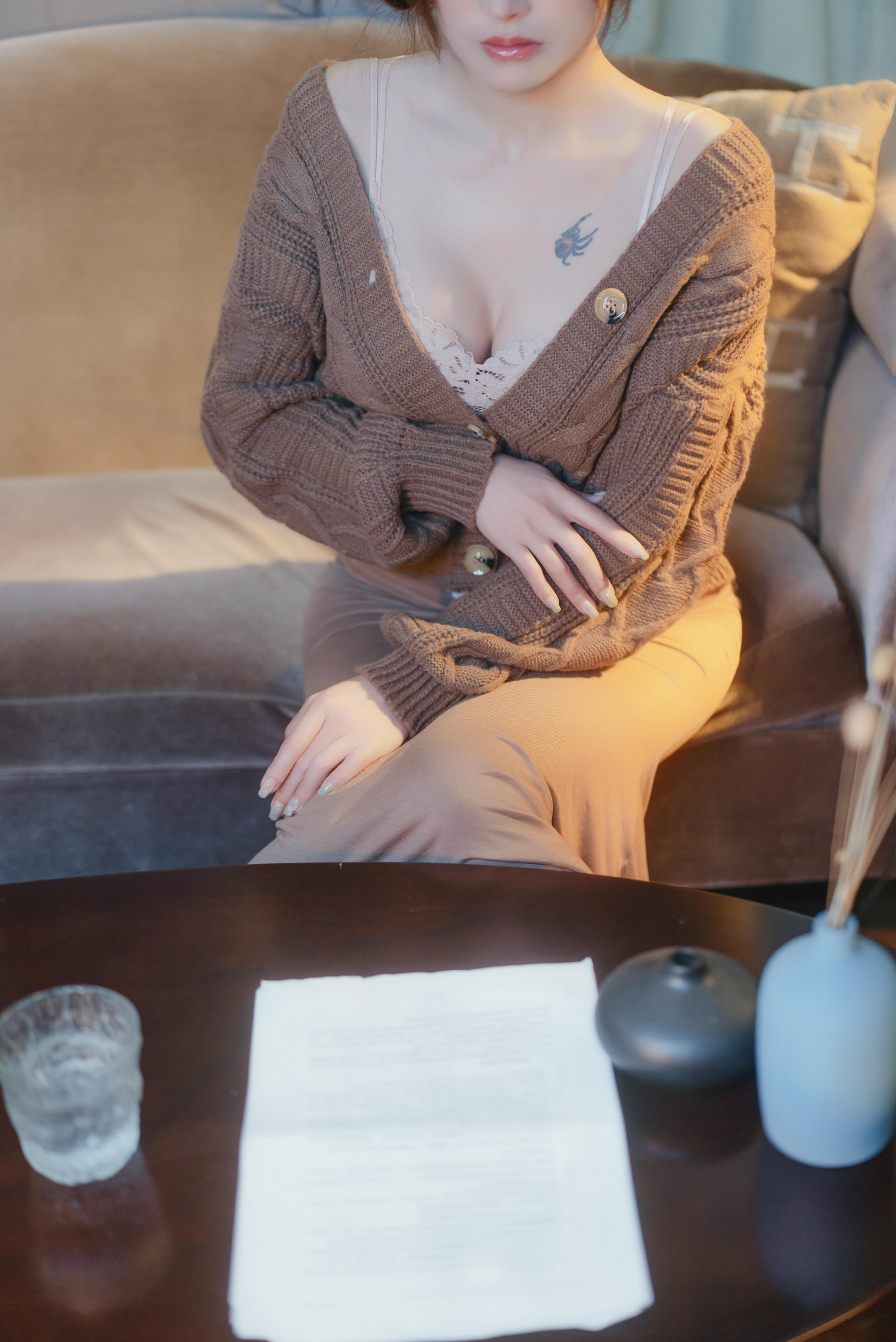 鹿八岁 NO.064 无法拒绝的要挟 [221P1V 1.21GB]_第1集