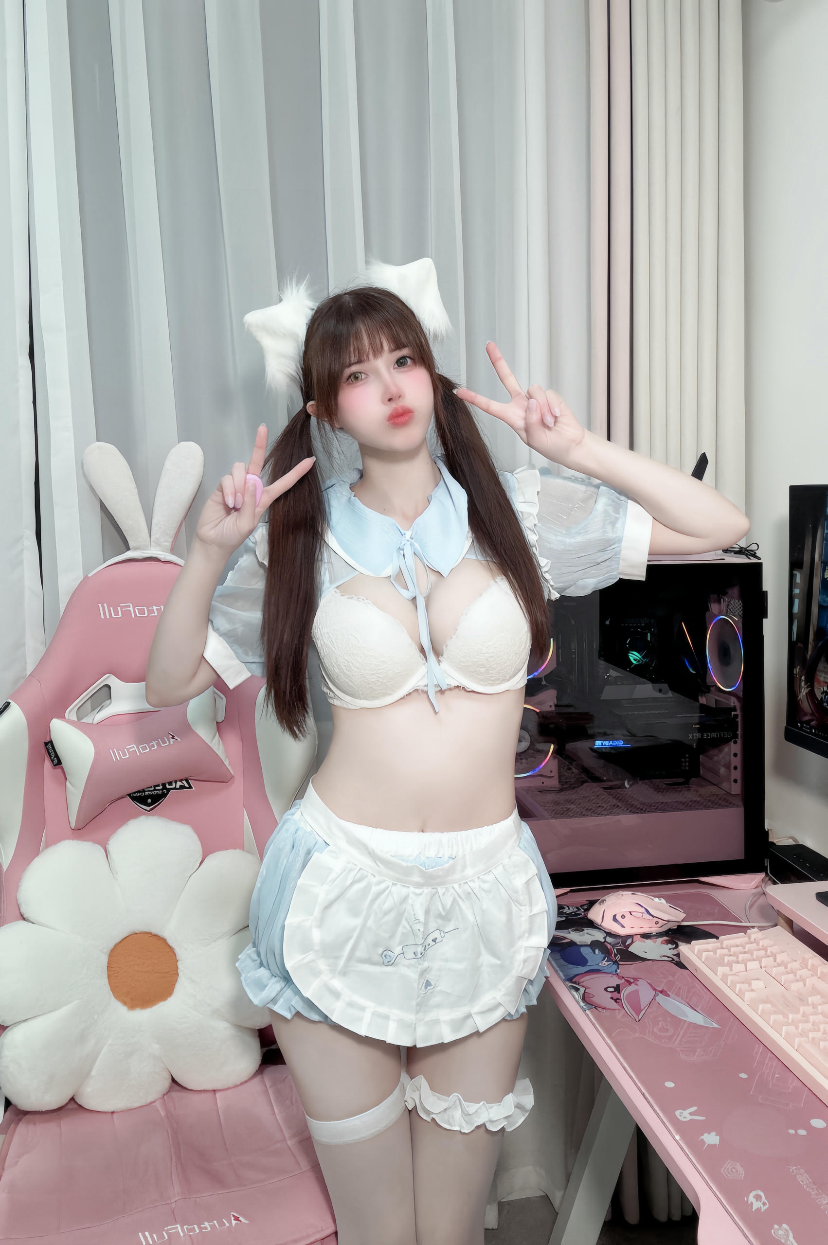 鹿八岁 NO.065 旗袍女仆[29P-2V-343.8M]_第1集