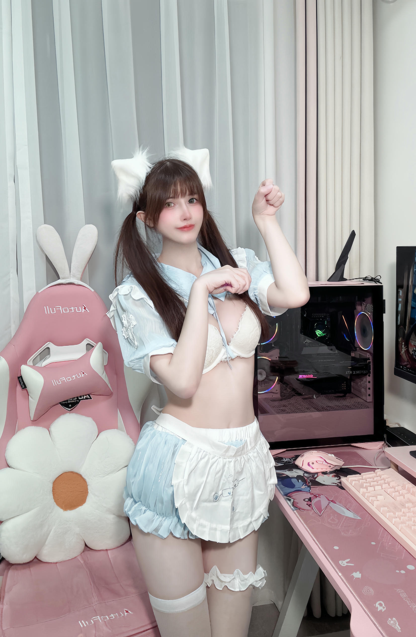 鹿八岁 NO.065 旗袍女仆[29P-2V-343.8M]_第1集