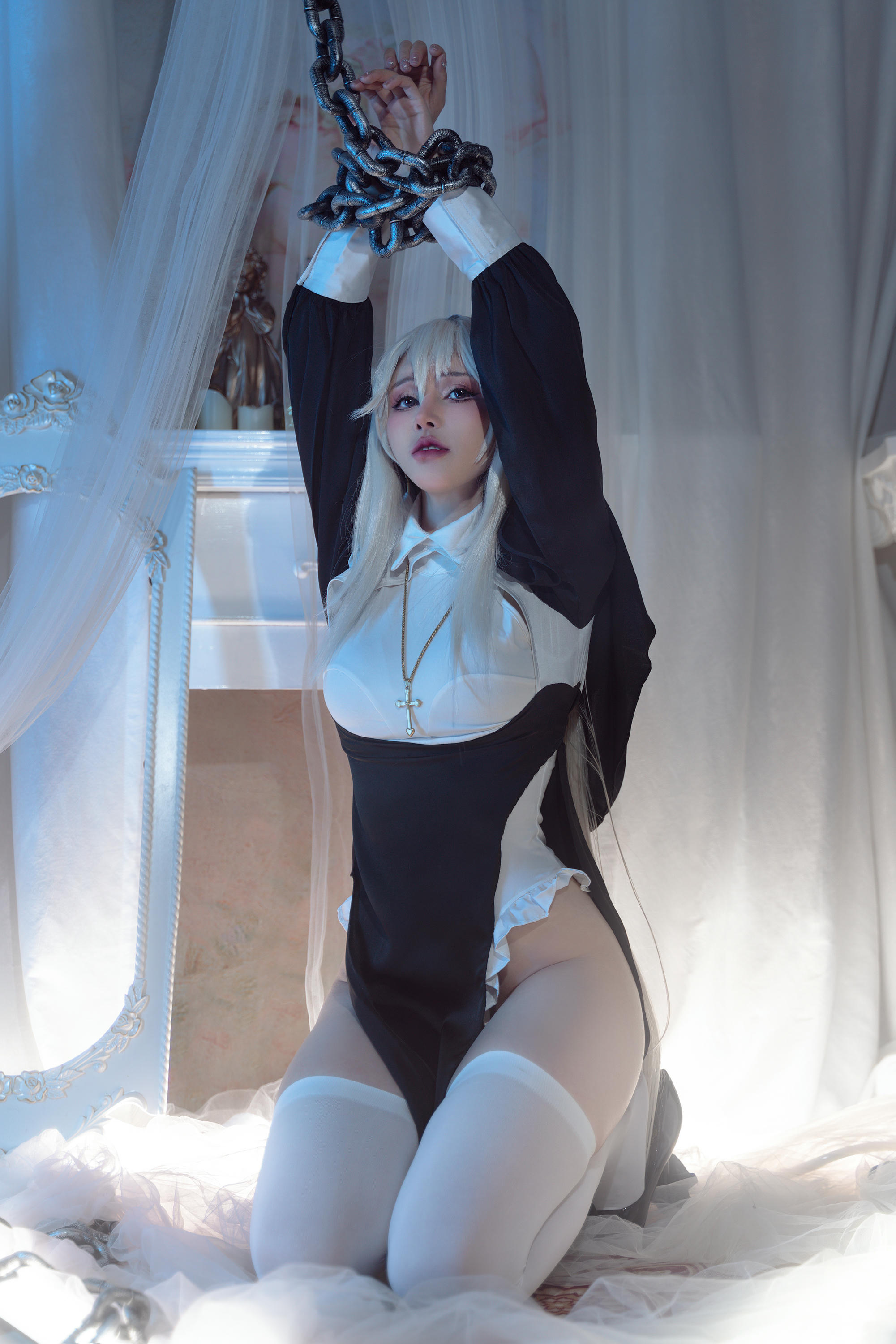 鹿八岁 NO.066 堕落修女[61P-456.7M]_第1集