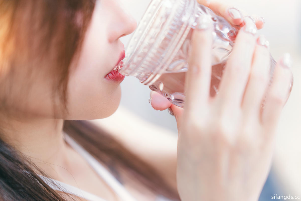 鹿八岁 NO.068 妹妹玩具化计划 媚药篇 [83P+2V／1.12GB]-鹿八岁baby 妹妹玩具化计划_第1集