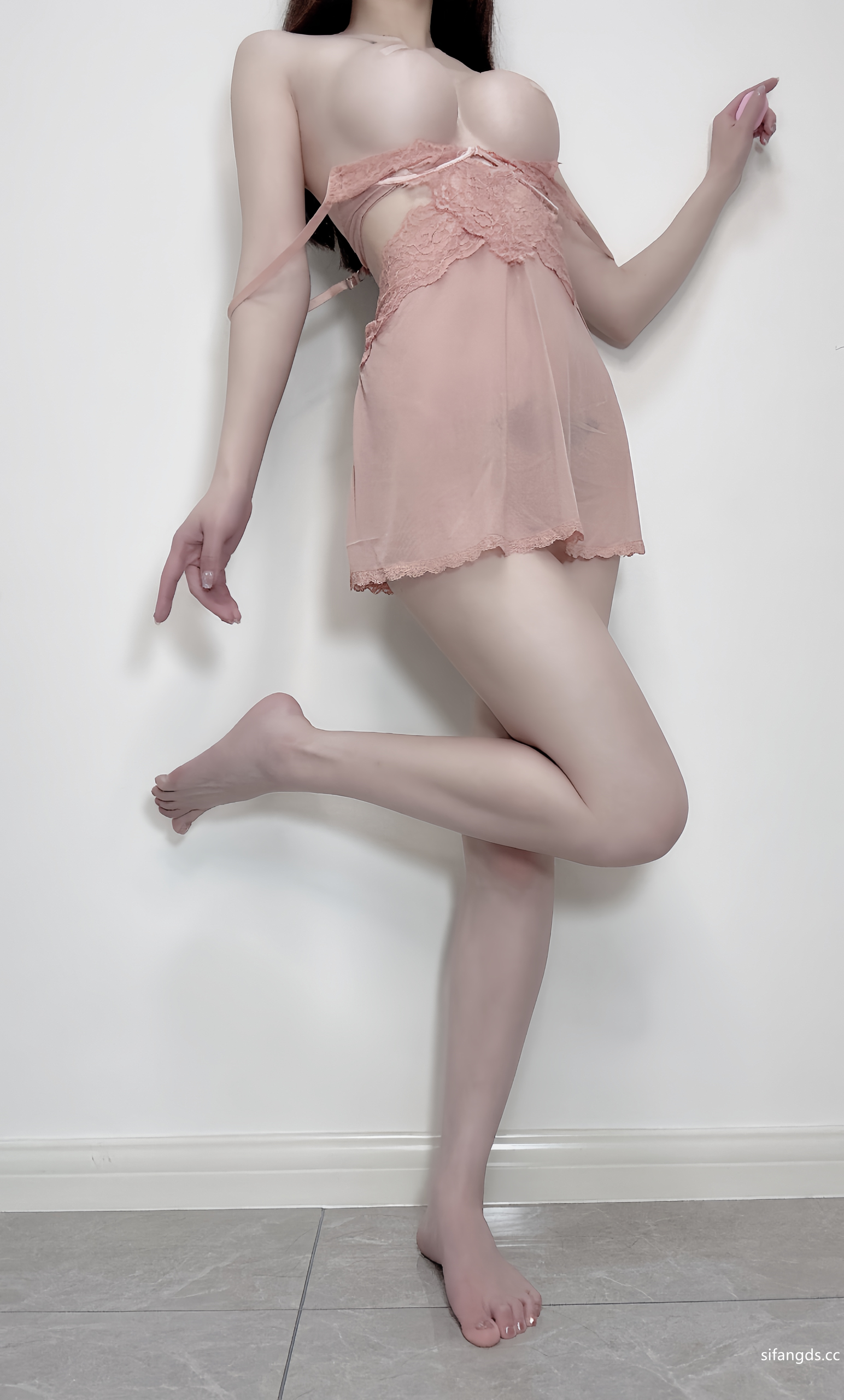 鹿八岁 NO.068 妹妹玩具化计划 媚药篇 [83P+2V／1.12GB]-鹿八岁baby 妹妹玩具化计划-媚药预售期间附送_第2集