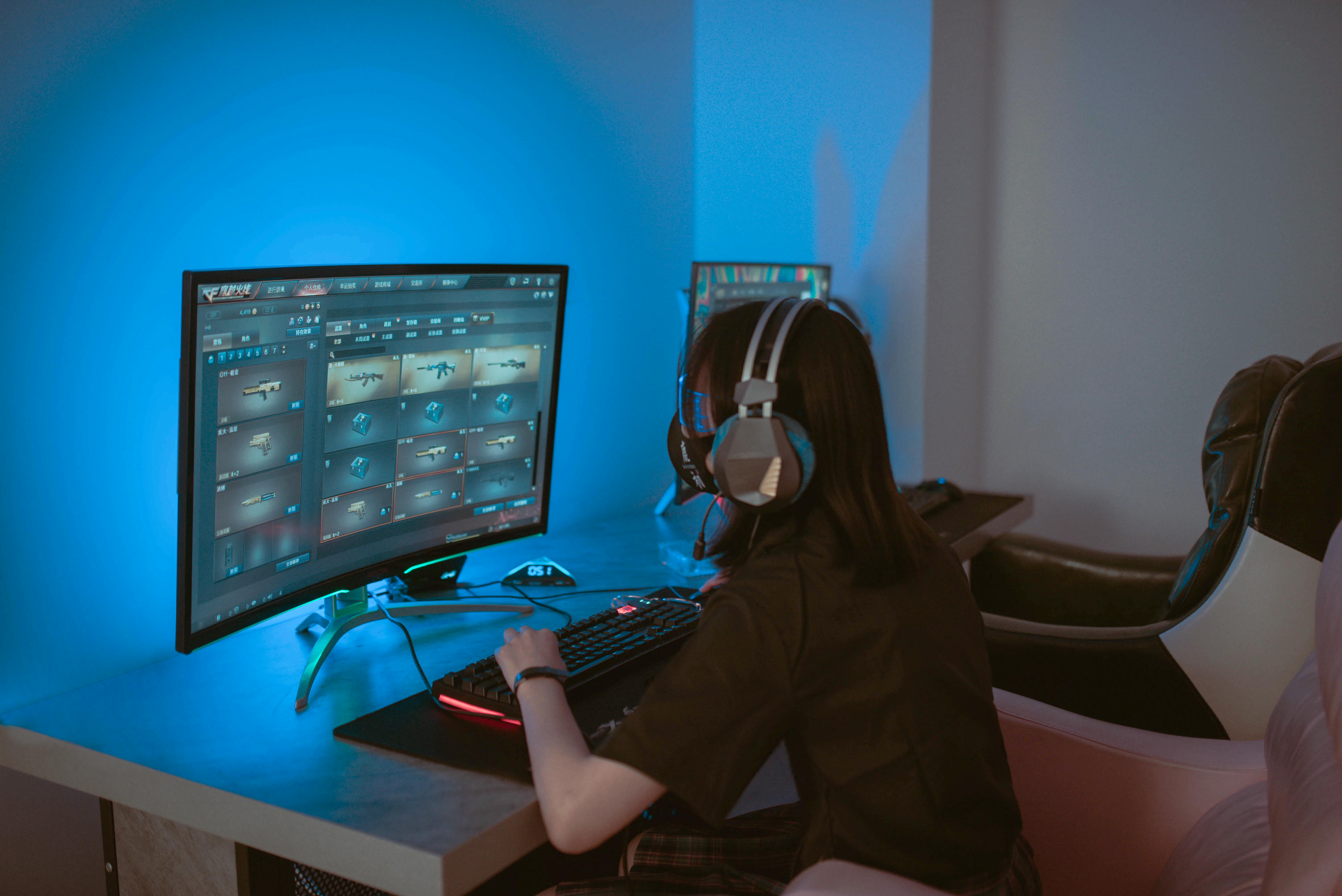 鹿初 NO.004 电竞少女 [48P 246MB]_第1集