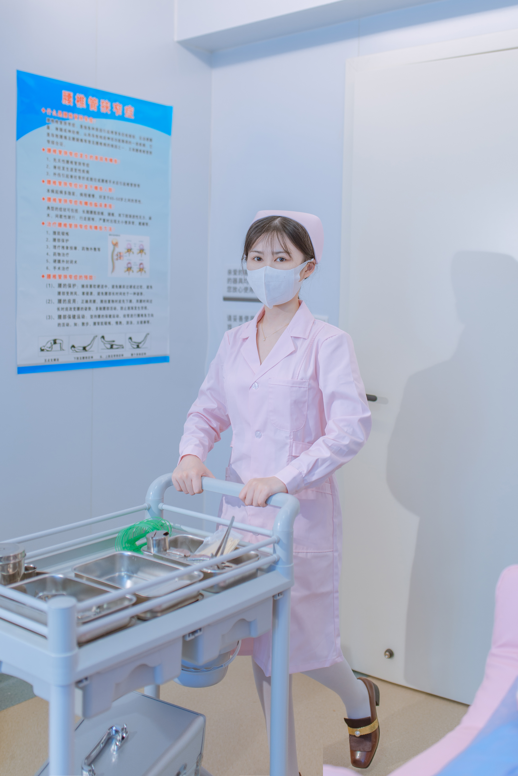 鹿初 NO.005 - 护士 [98P1V 2.19GB]_第4集