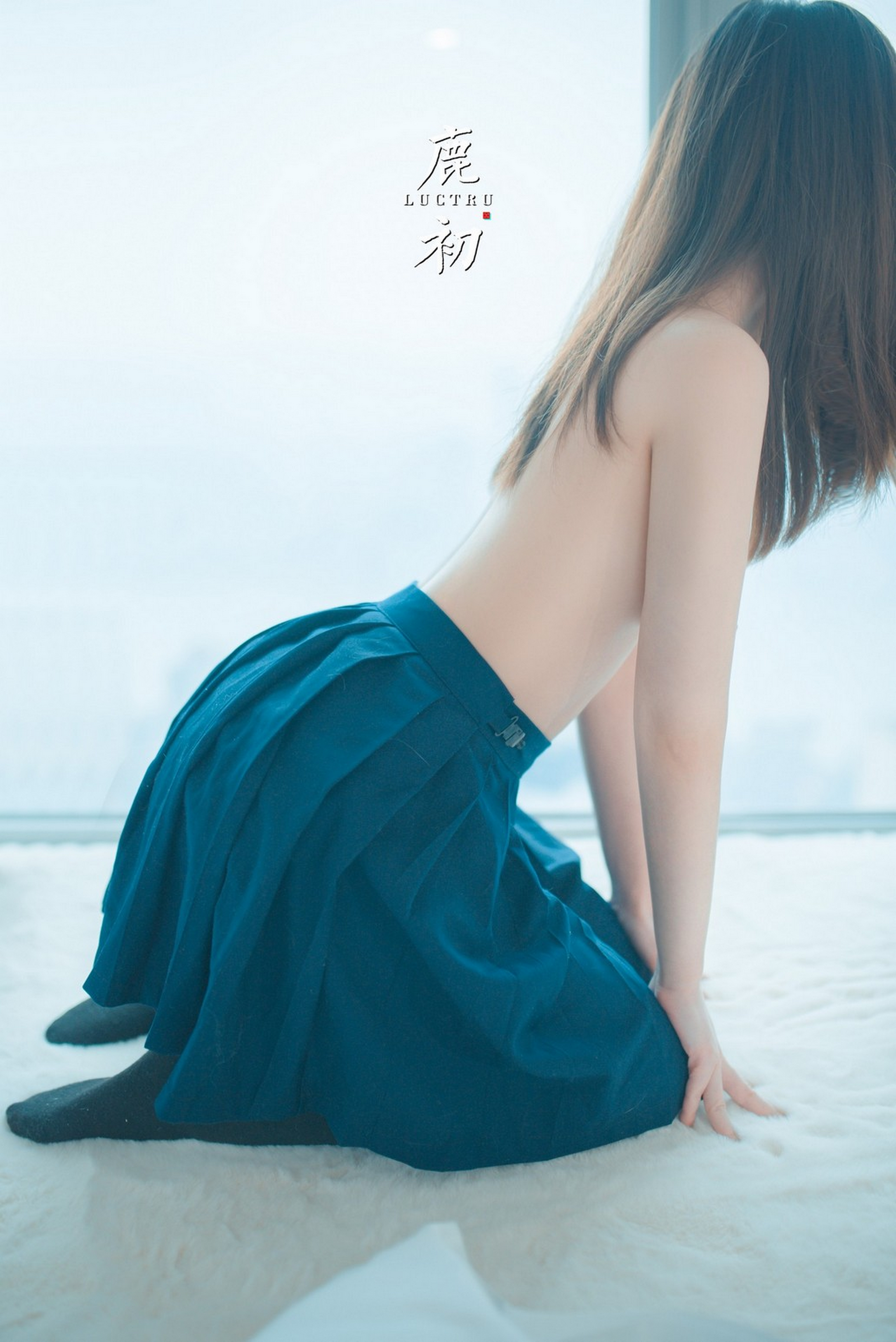 鹿初 NO.010 JK2 [47P 635MB]_第1集