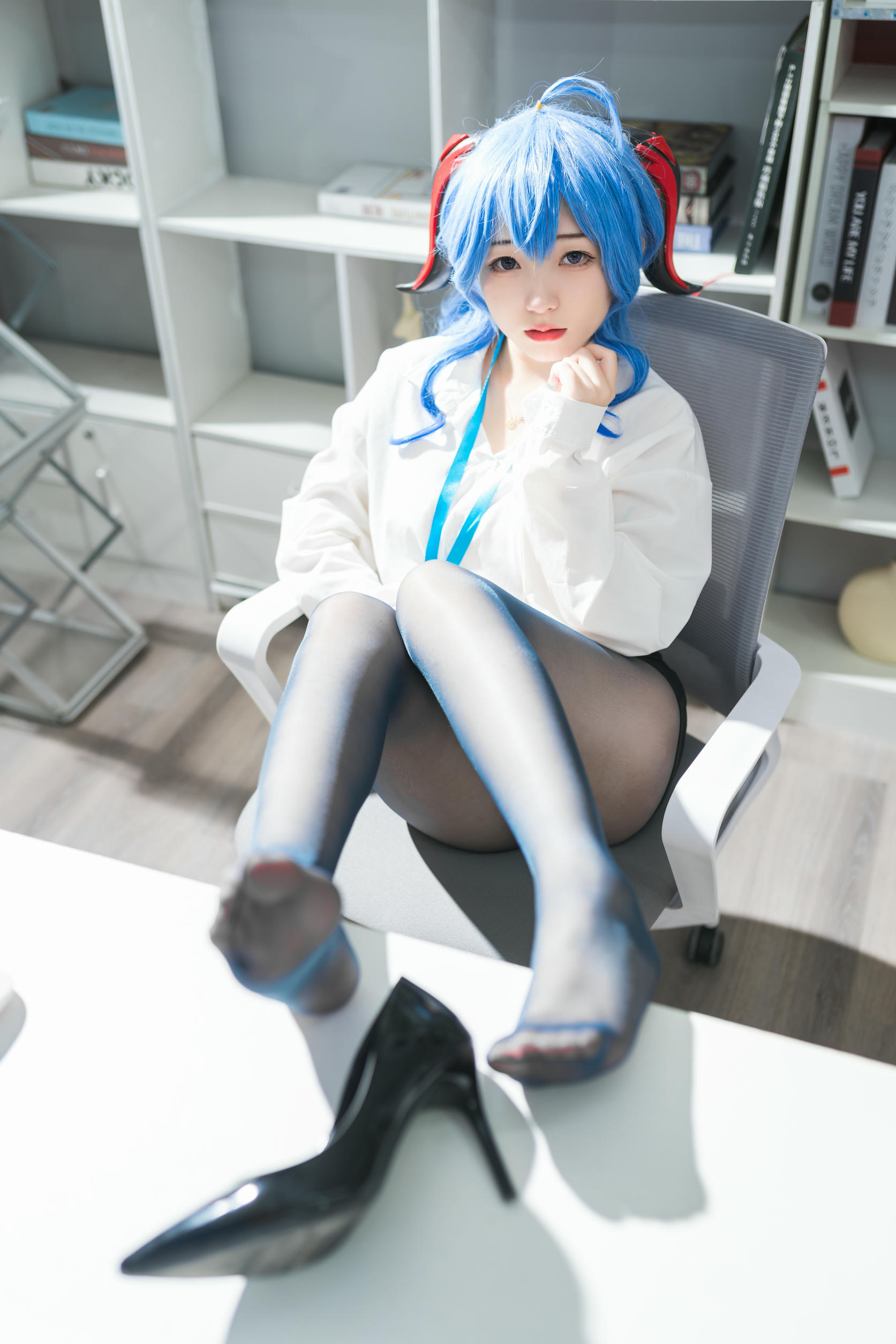 花铃Hana NO.020 甘雨秘书ol [94P-671MB]_第1集