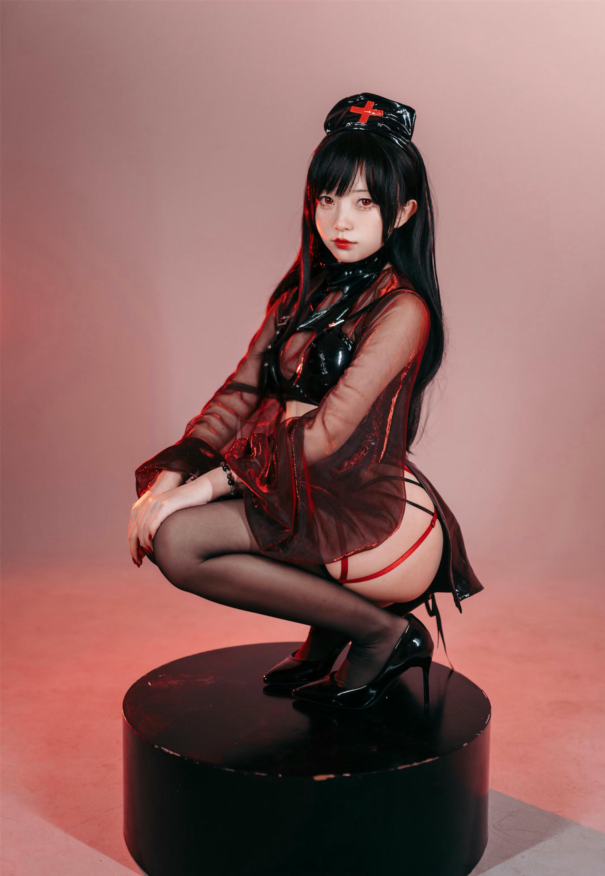 花铃Hana NO.021 猩红护士 [77P-281MB]_第1集