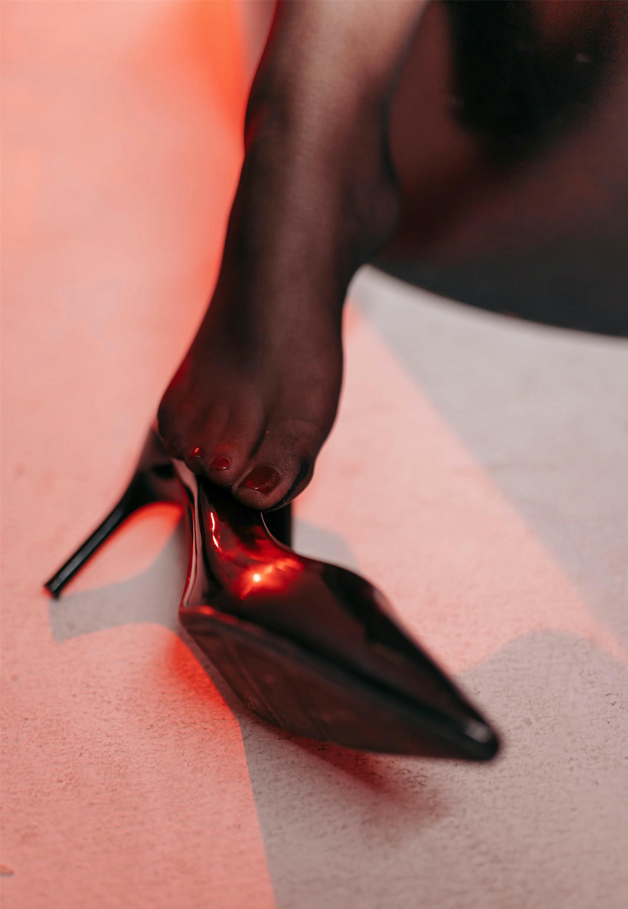 花铃Hana NO.021 猩红护士 [77P-281MB]_第1集