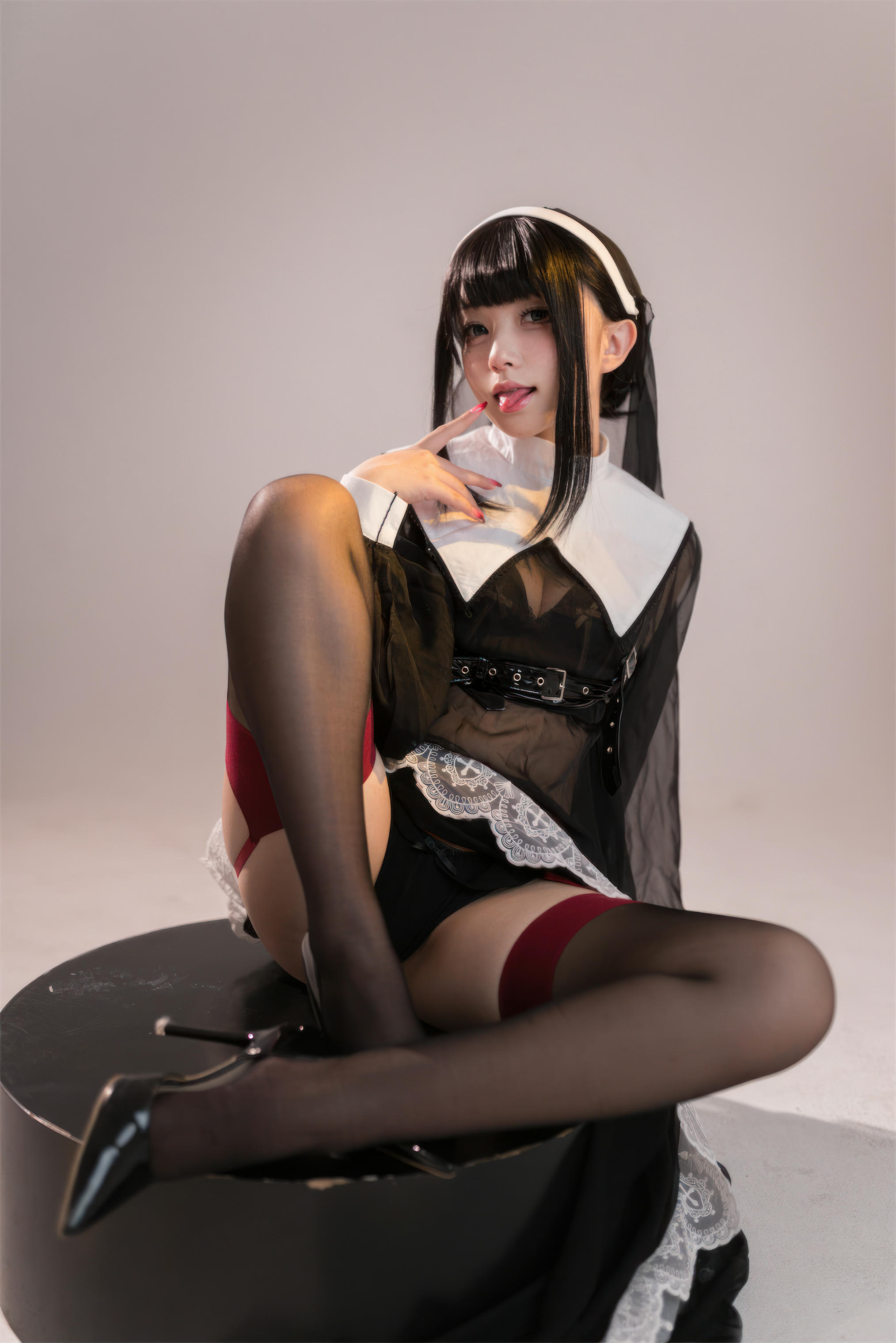 花铃Hana NO.029 修女的忏悔室 [64P／271MB]_第2集