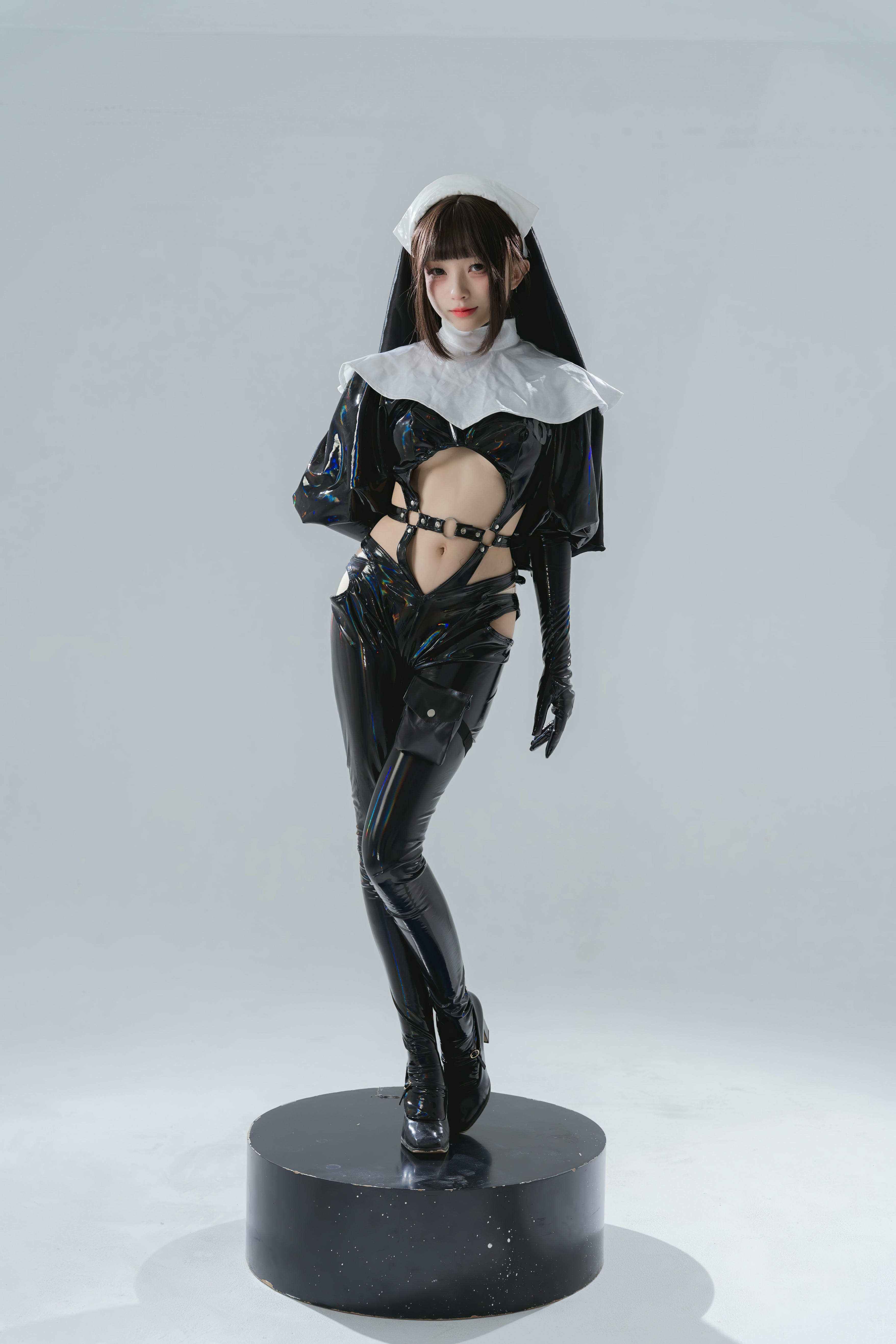 花铃Hana NO.030 漆皮修女[38P-309.1M]_第2集