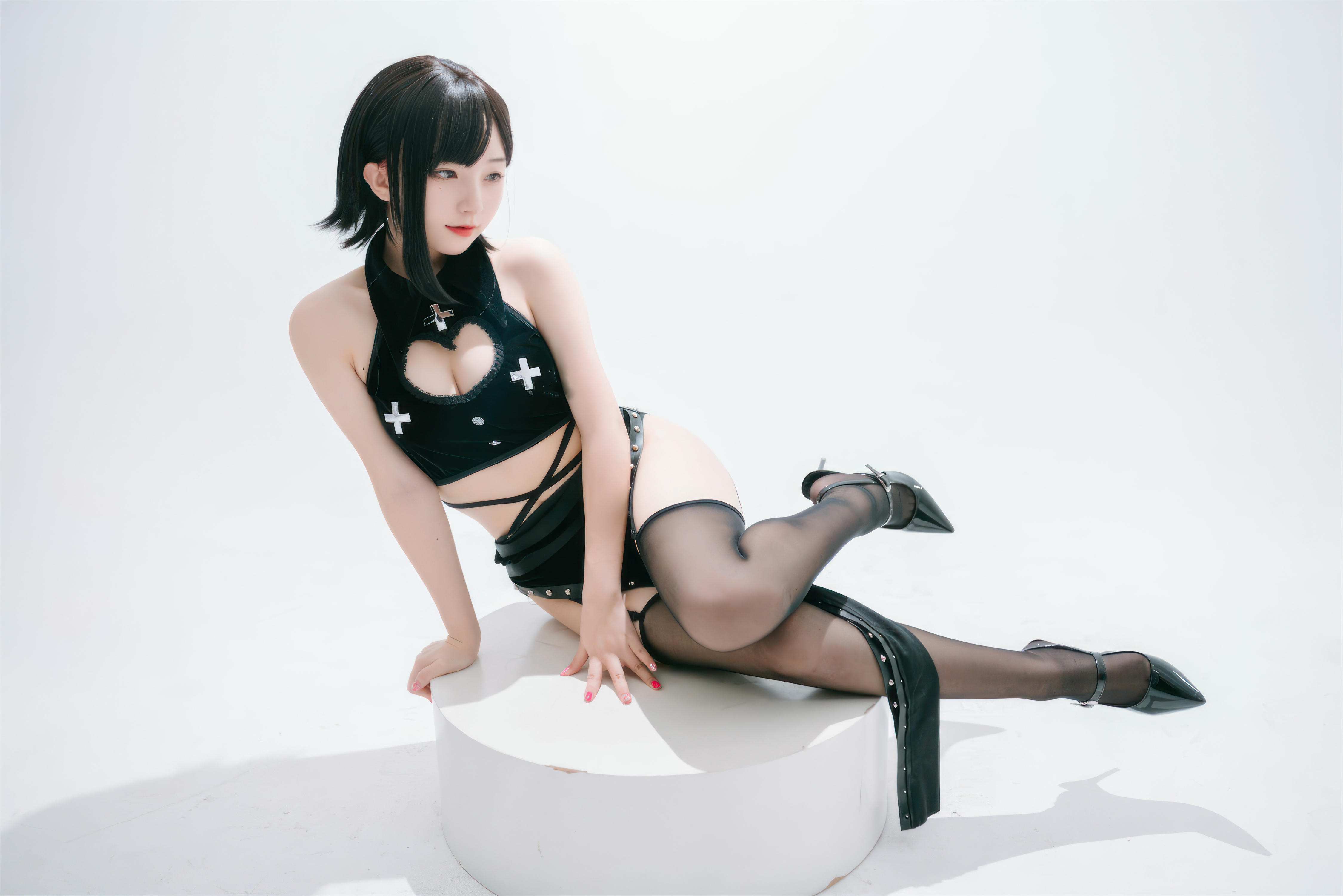 花铃Hana NO.039 吊带袜修女 [71P 259MB]_第1集