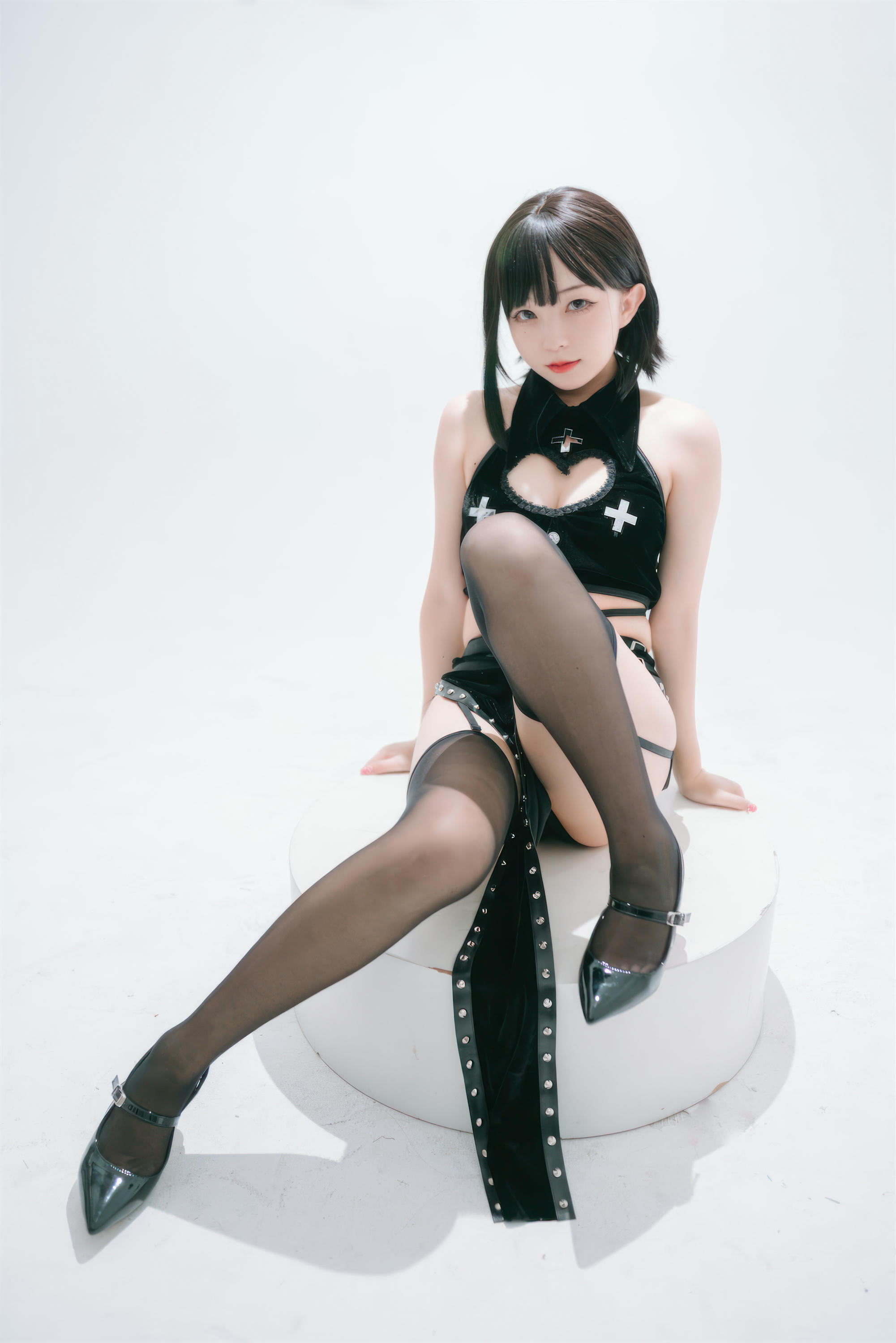 花铃Hana NO.039 吊带袜修女 [71P 259MB]_第2集