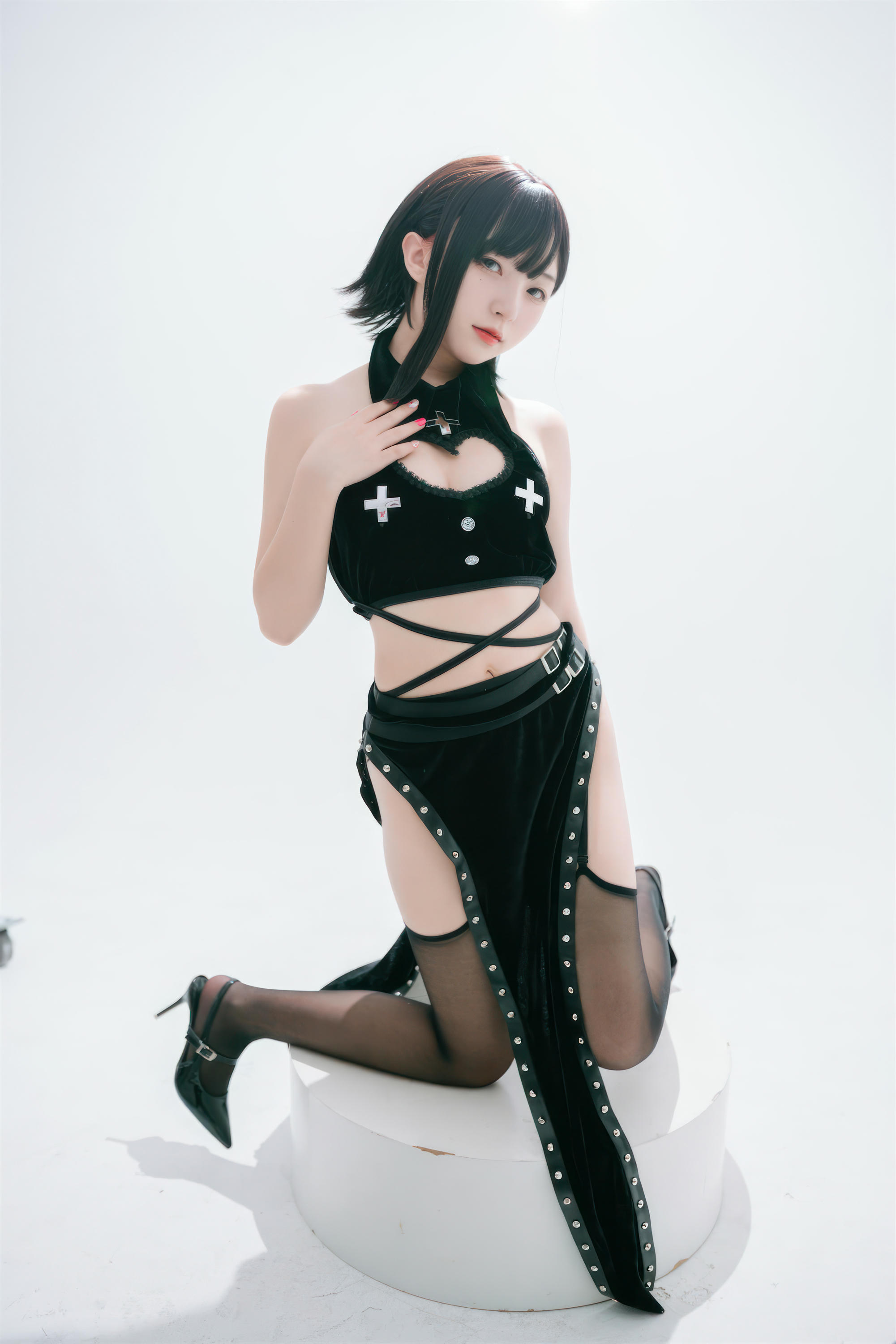 花铃Hana NO.039 吊带袜修女 [71P 259MB]_第2集