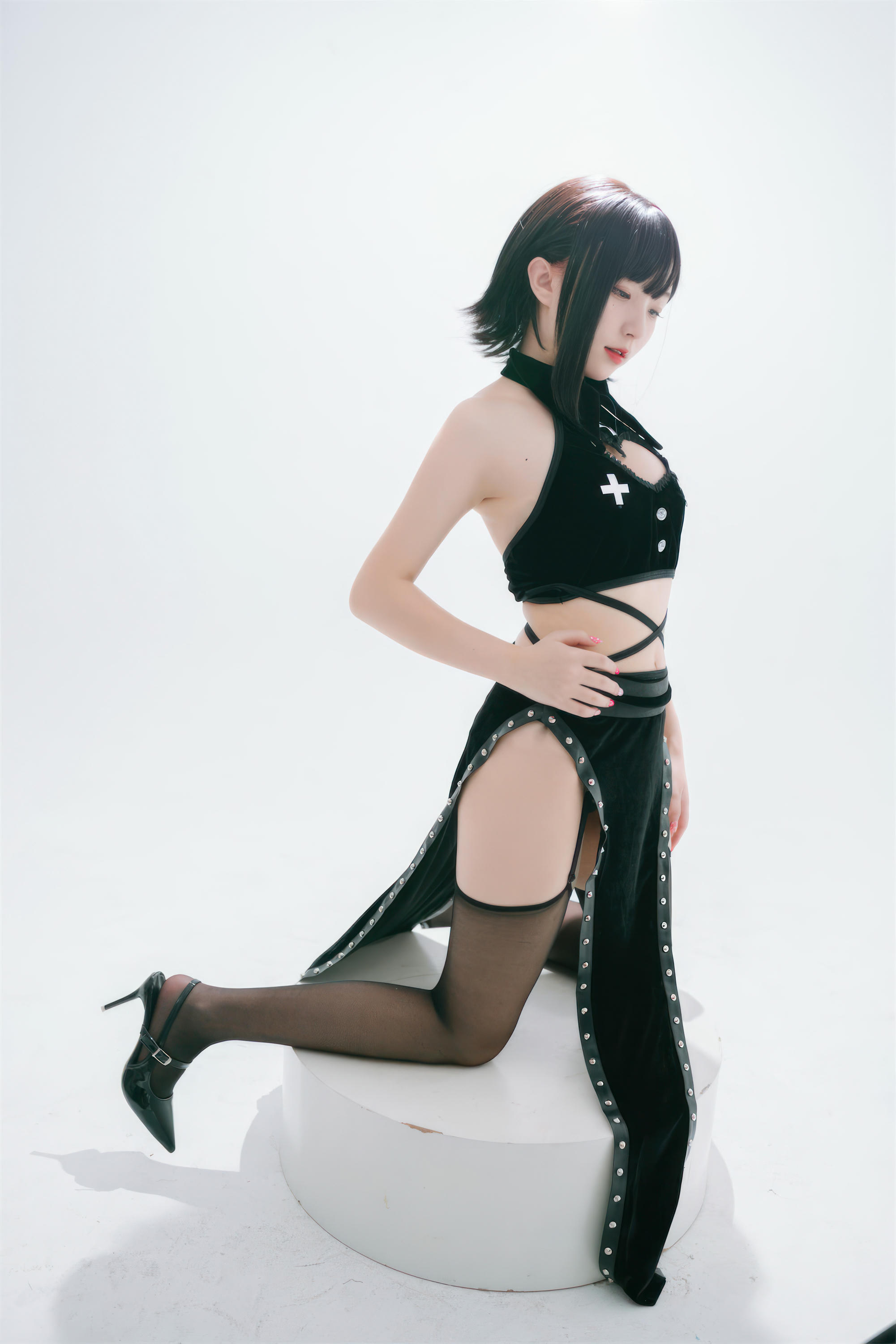 花铃Hana NO.039 吊带袜修女 [71P 259MB]_第2集