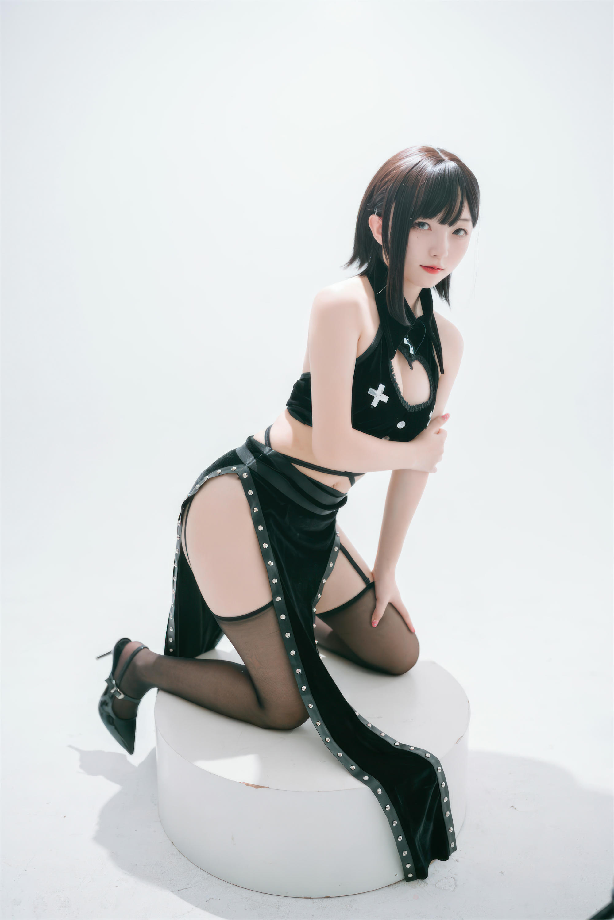 花铃Hana NO.039 吊带袜修女 [71P 259MB]_第2集