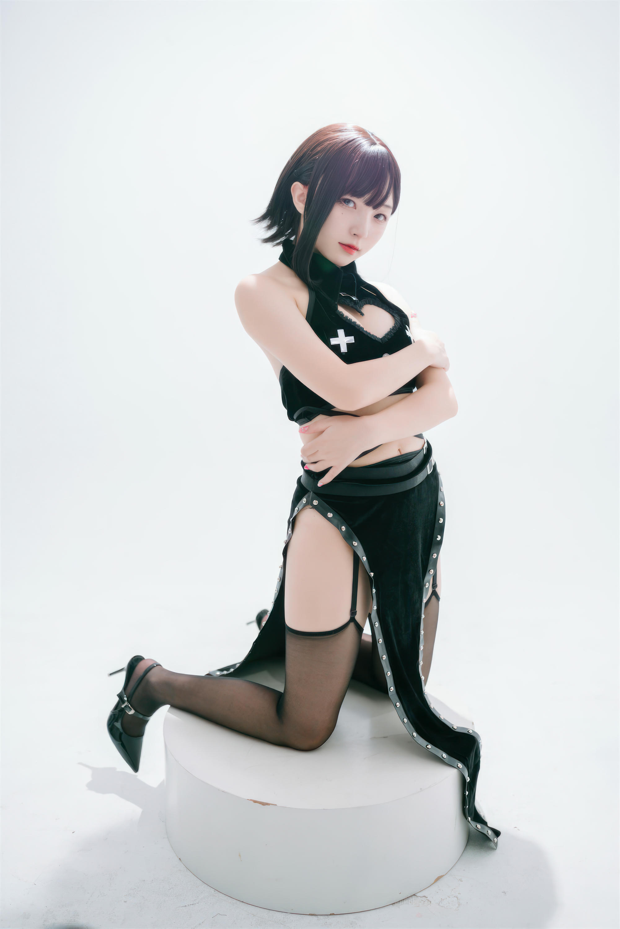 花铃Hana NO.039 吊带袜修女 [71P 259MB]_第2集