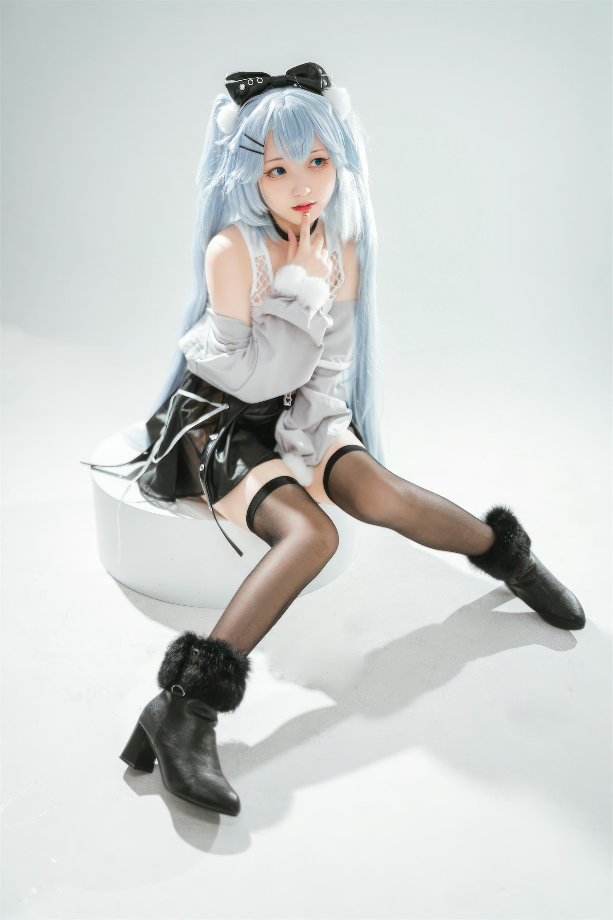 花铃Hana NO.045 芙洛伦 药心巧克力 [84P 451MB]_第3集