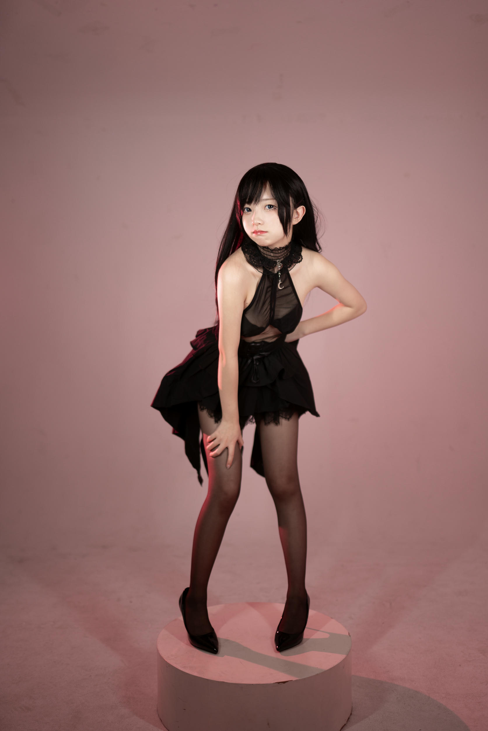 花铃Hana NO.051 黑丝燕尾礼服 [85P 732MB]_第1集