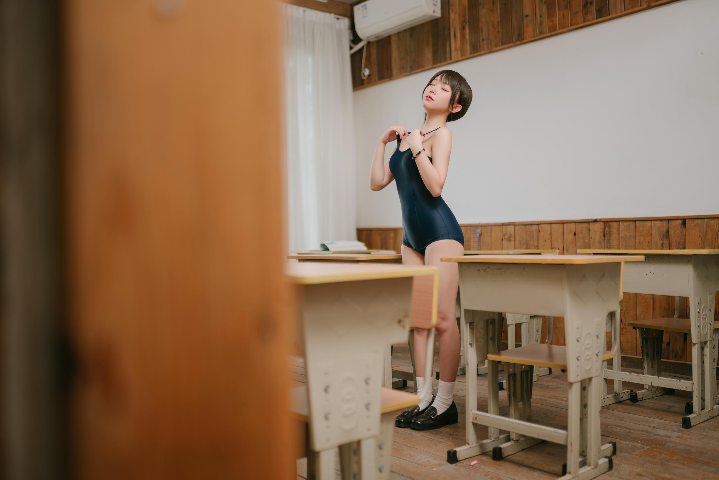 花铃Hana NO.058 风纪委员死裤水x游泳课风纪委员 [93P-715MB]_第5集