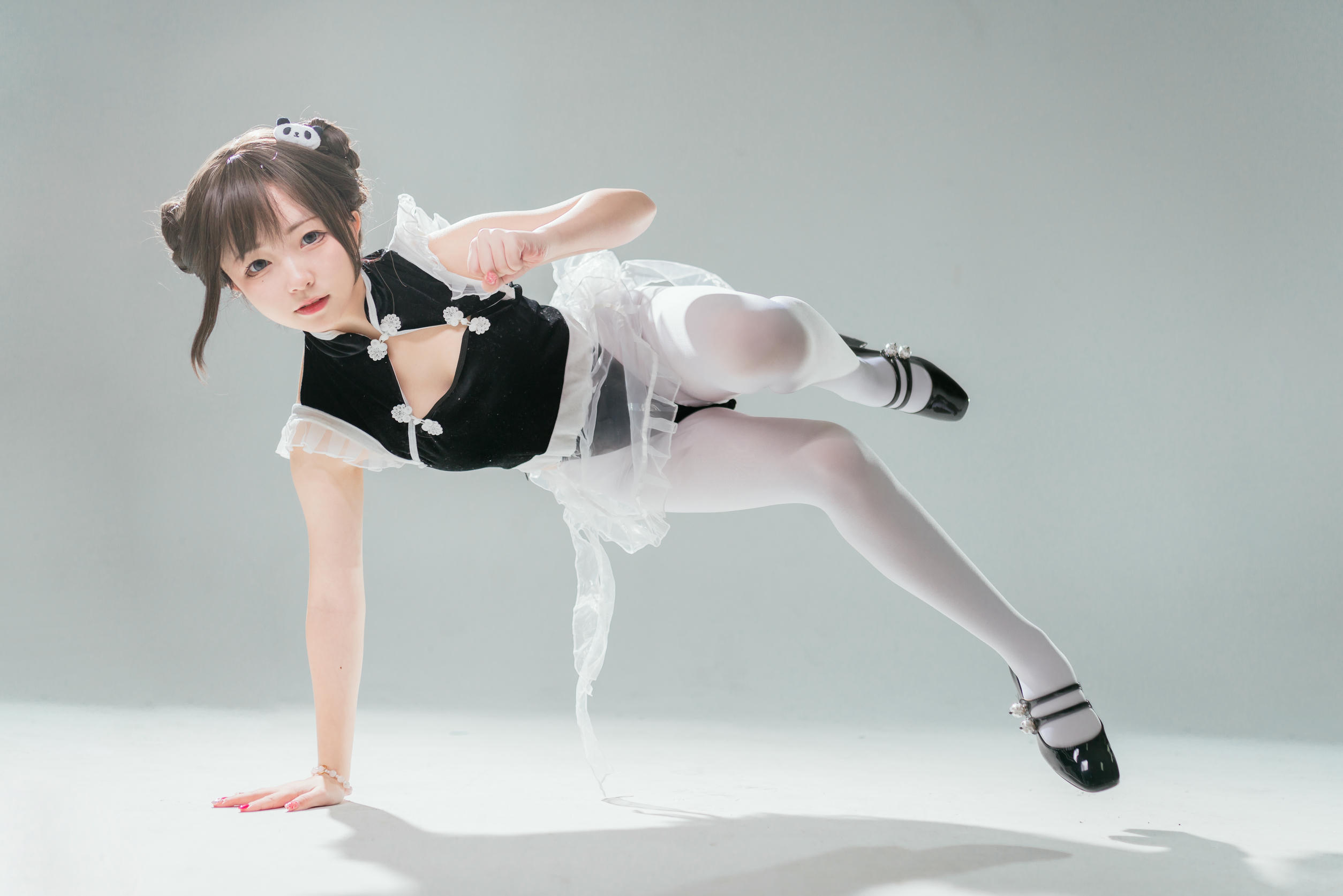 花铃Hana NO.008 高叉小熊猫 [85P 538MB]_第2集