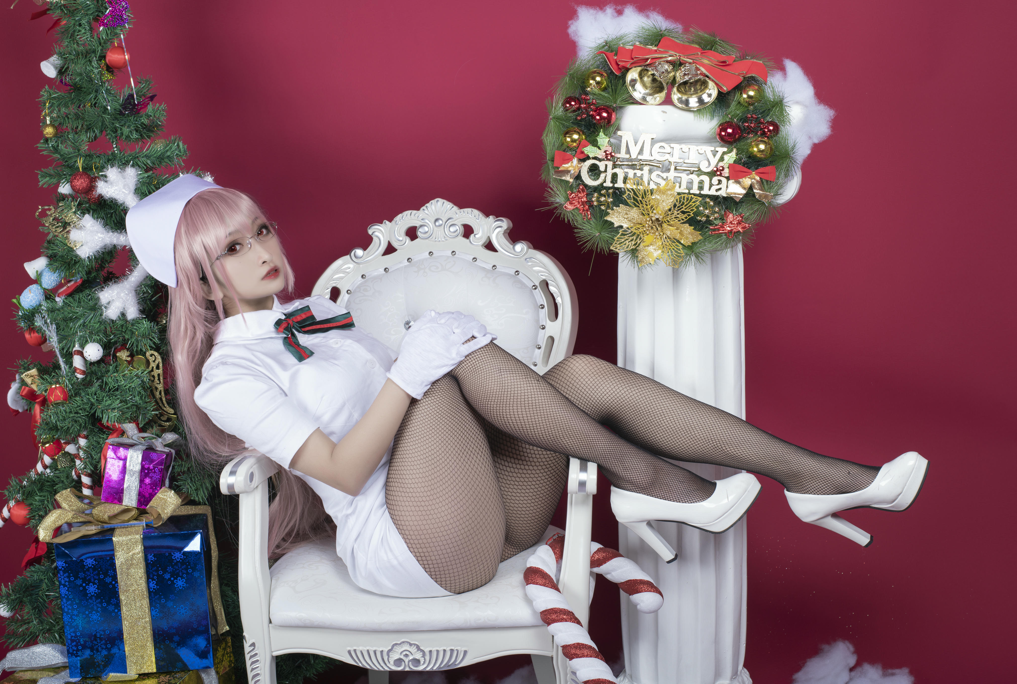 洛璃 LoLiSAMA NO.010 圣诞南丁格尔 [56P1.23GB]_第1集