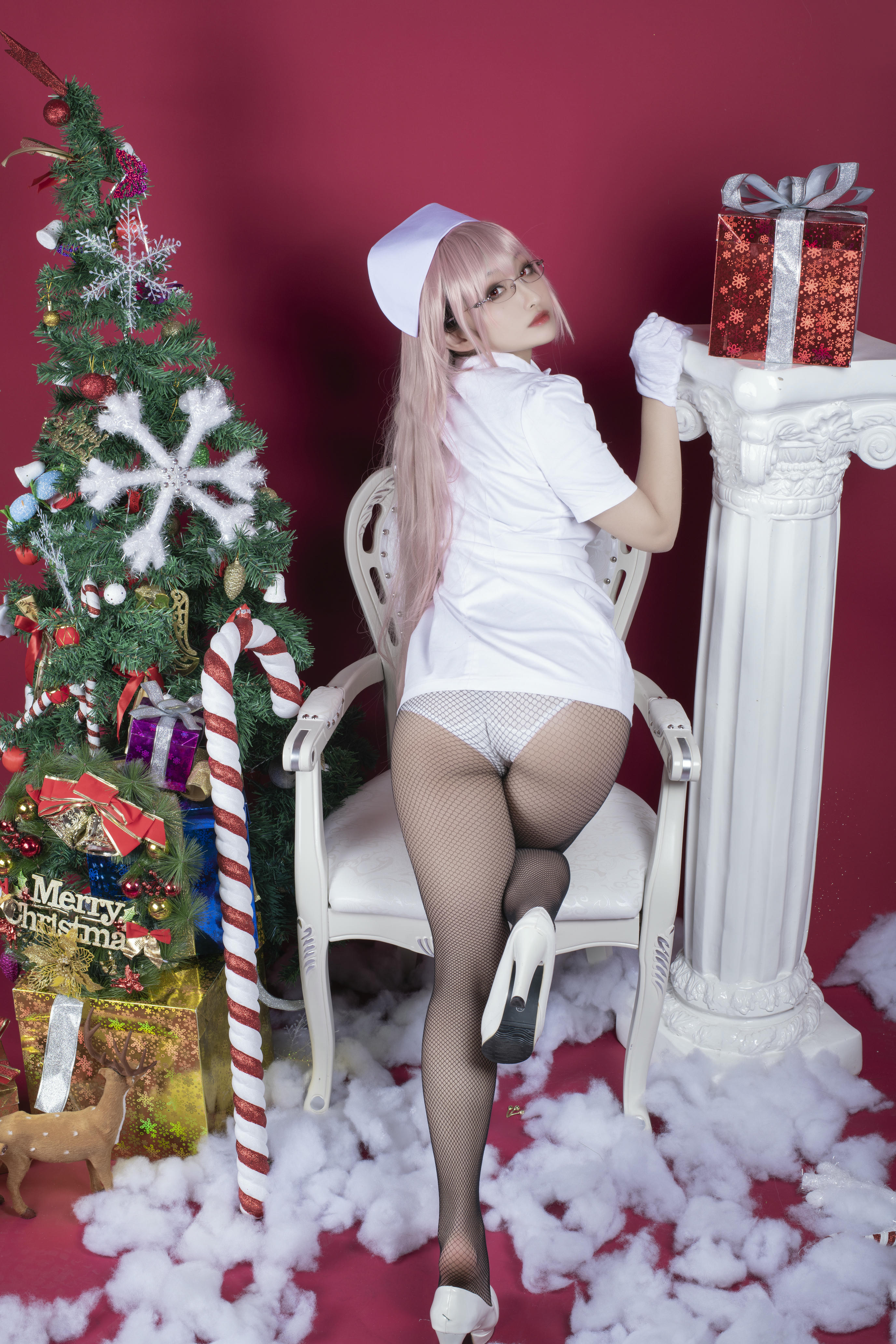 洛璃 LoLiSAMA NO.010 圣诞南丁格尔 [56P1.23GB]_第2集