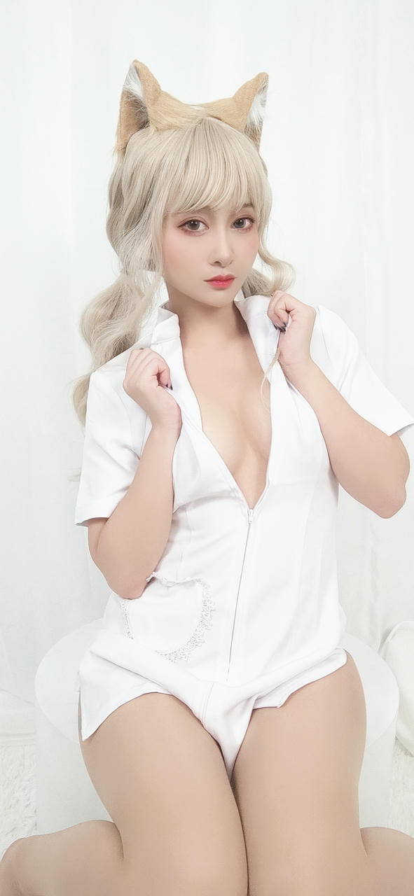 洛璃 LoLiSAMA NO.019 橘猫护士 [107P5V 656MB]_第4集